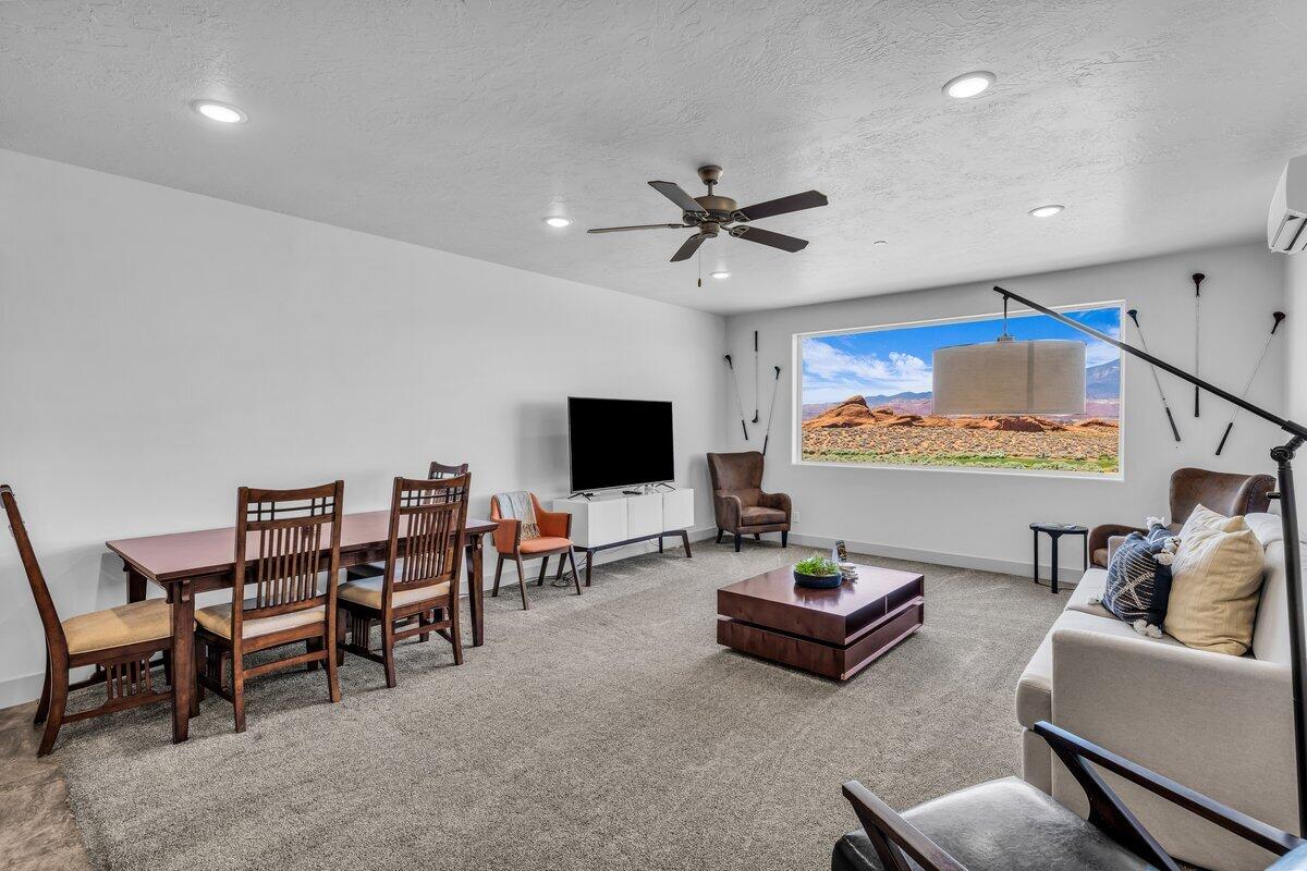 VILLAS AT SAND HOLLOW - Residential