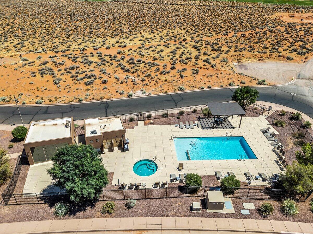 VILLAS AT SAND HOLLOW - Residential