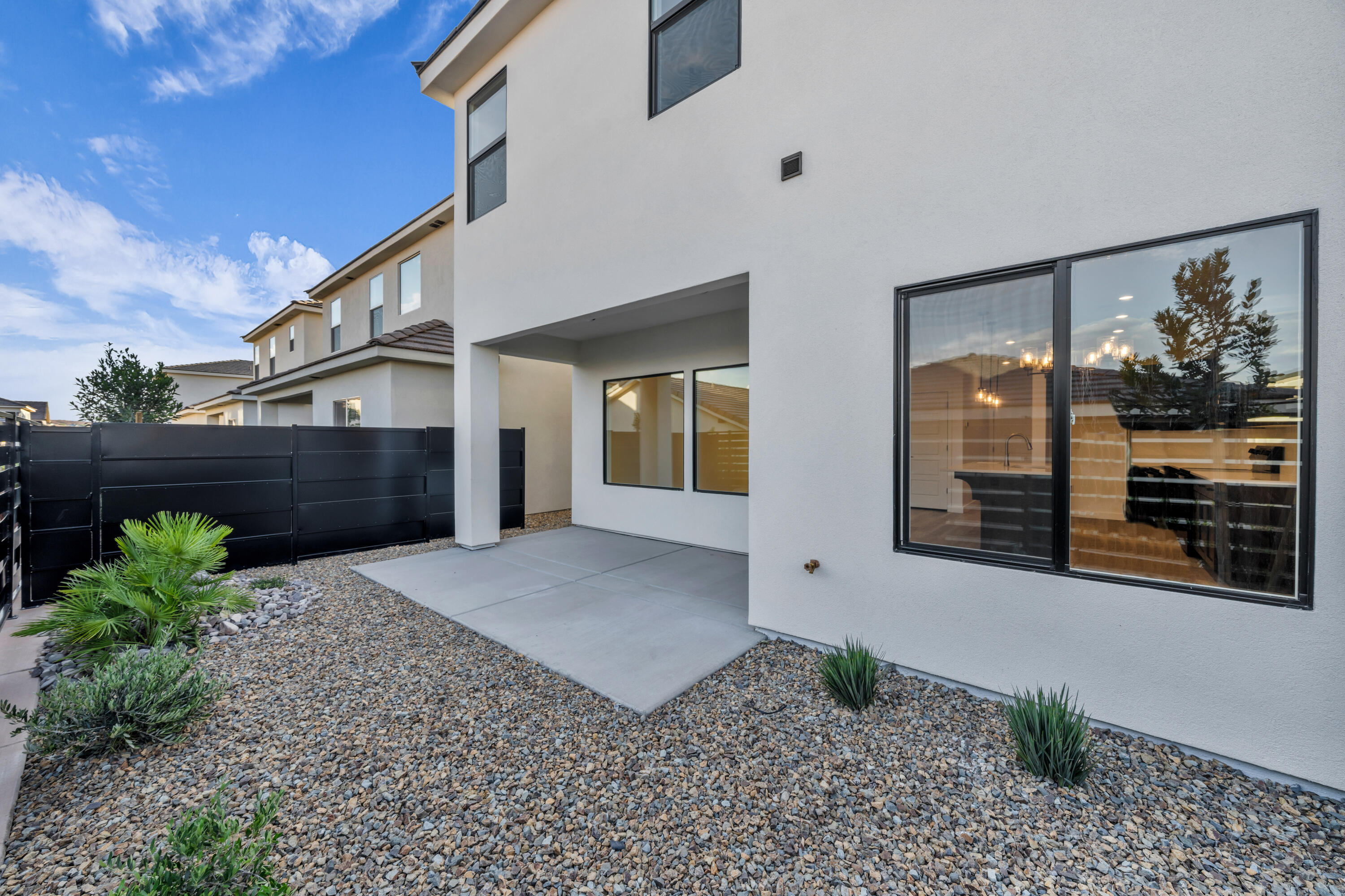 RED TRAILS SUNRISE VALLEY - Residential