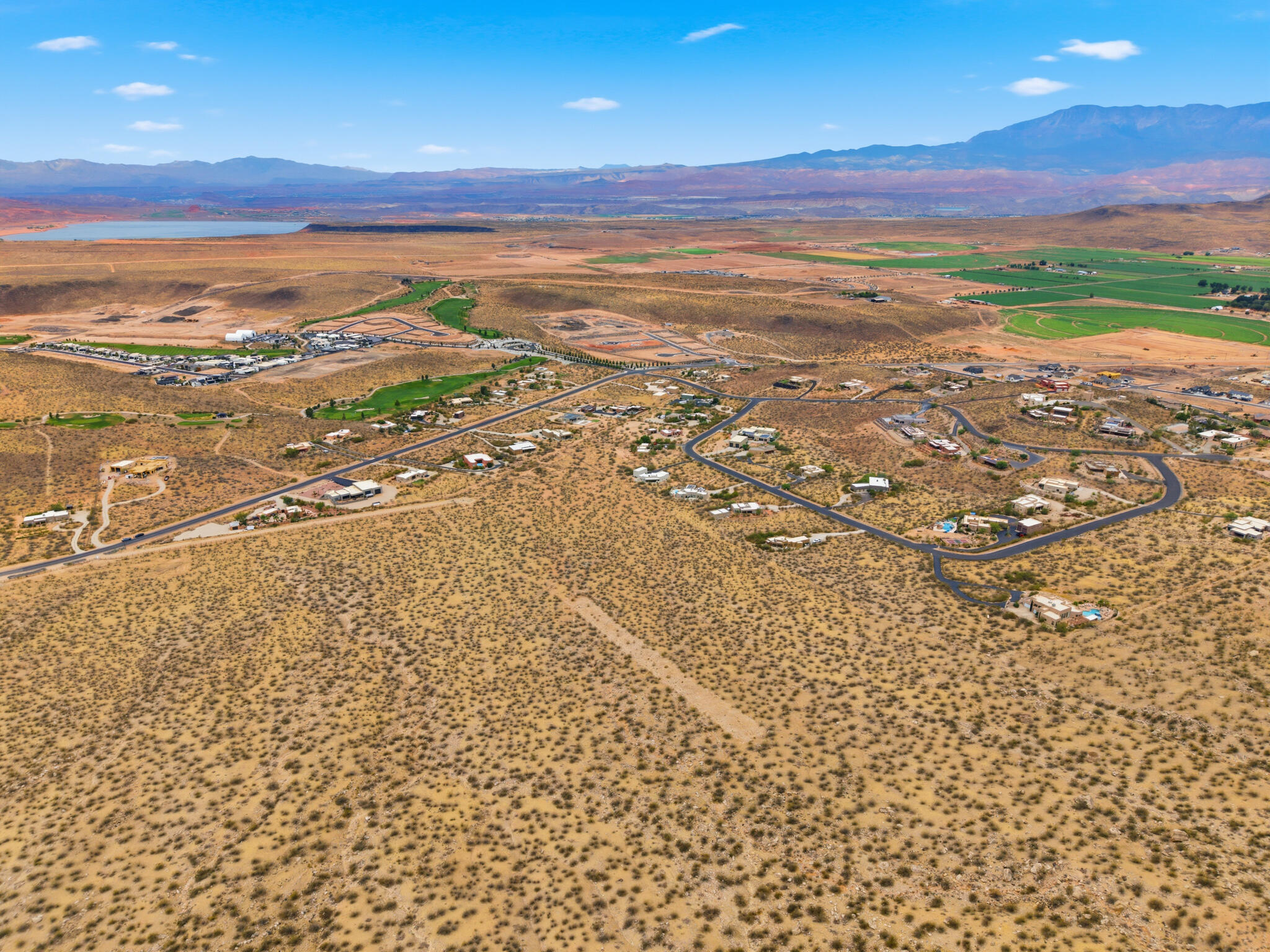 MOCCASIN FLATS - Land