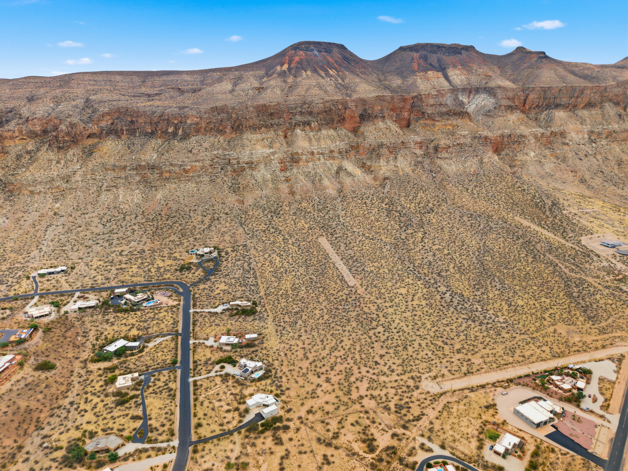 MOCCASIN FLATS - Land