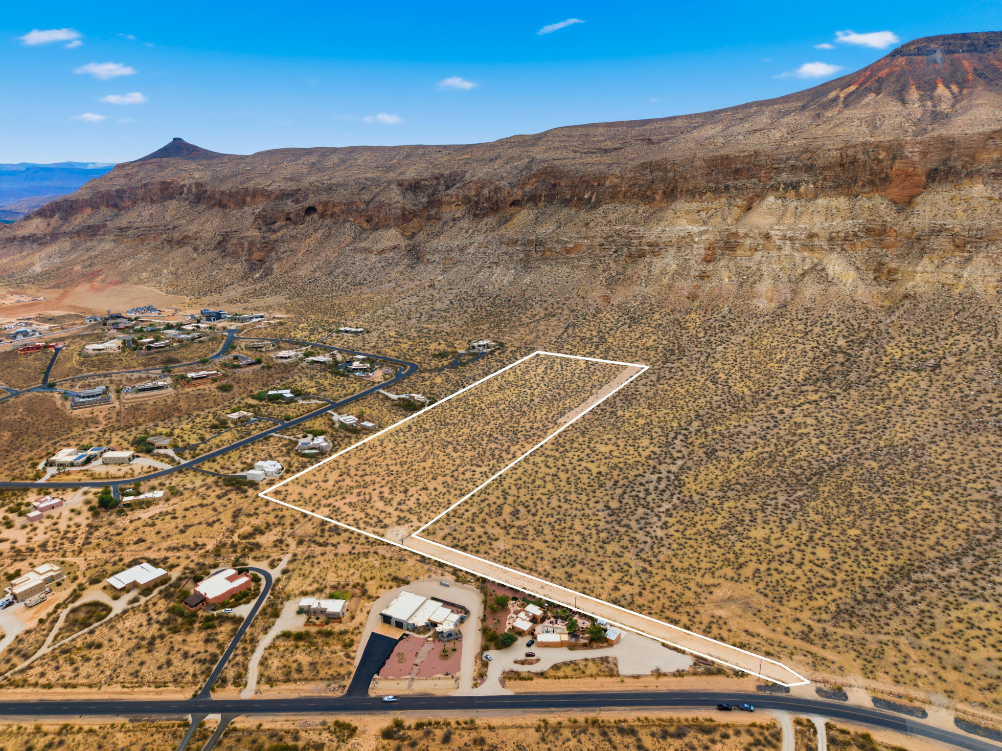 MOCCASIN FLATS - Land