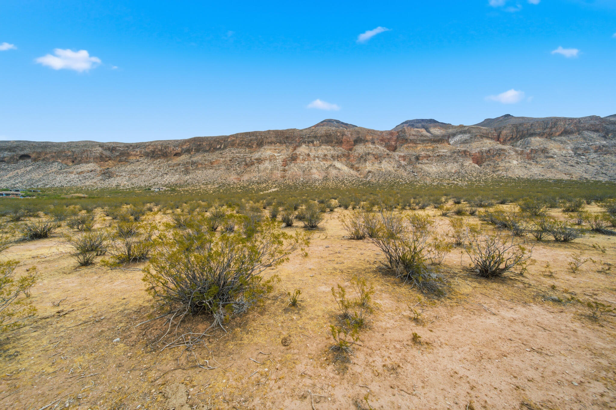 MOCCASIN FLATS - Land