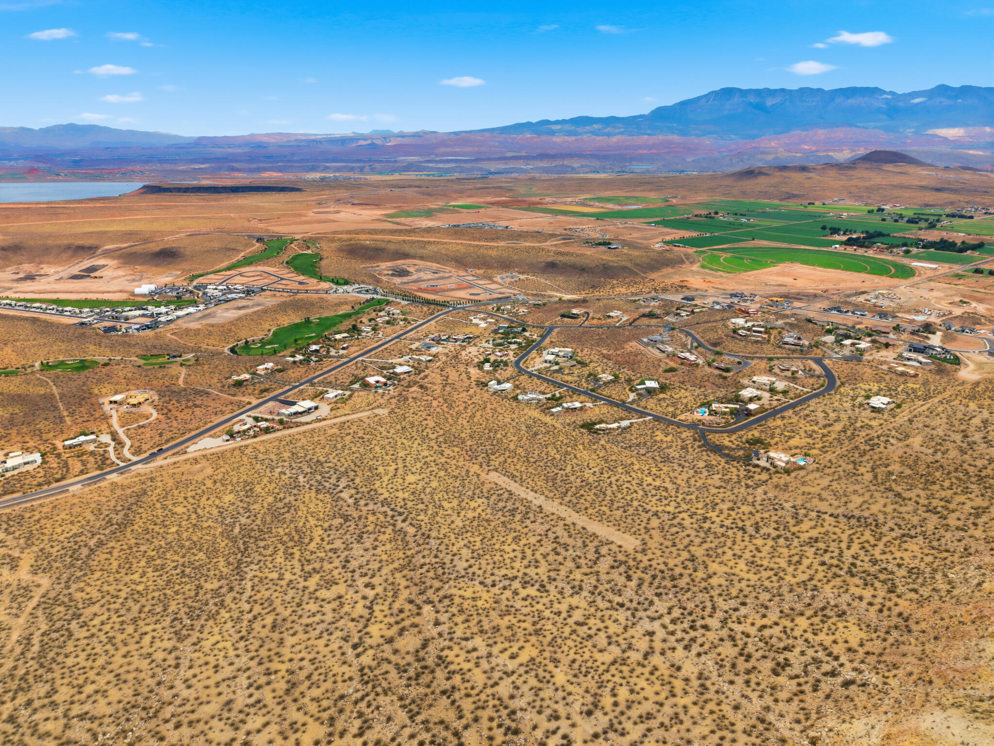 MOCCASIN FLATS - Land