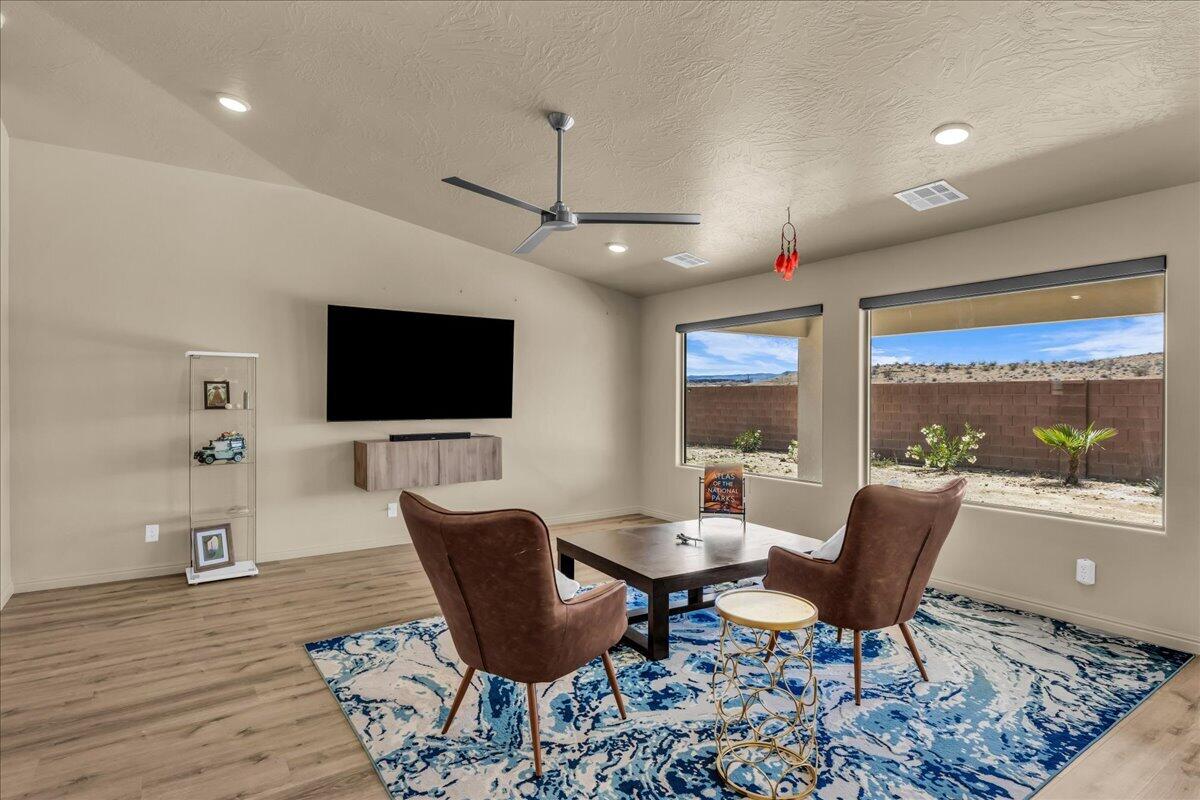 SAND RIDGE - Residential