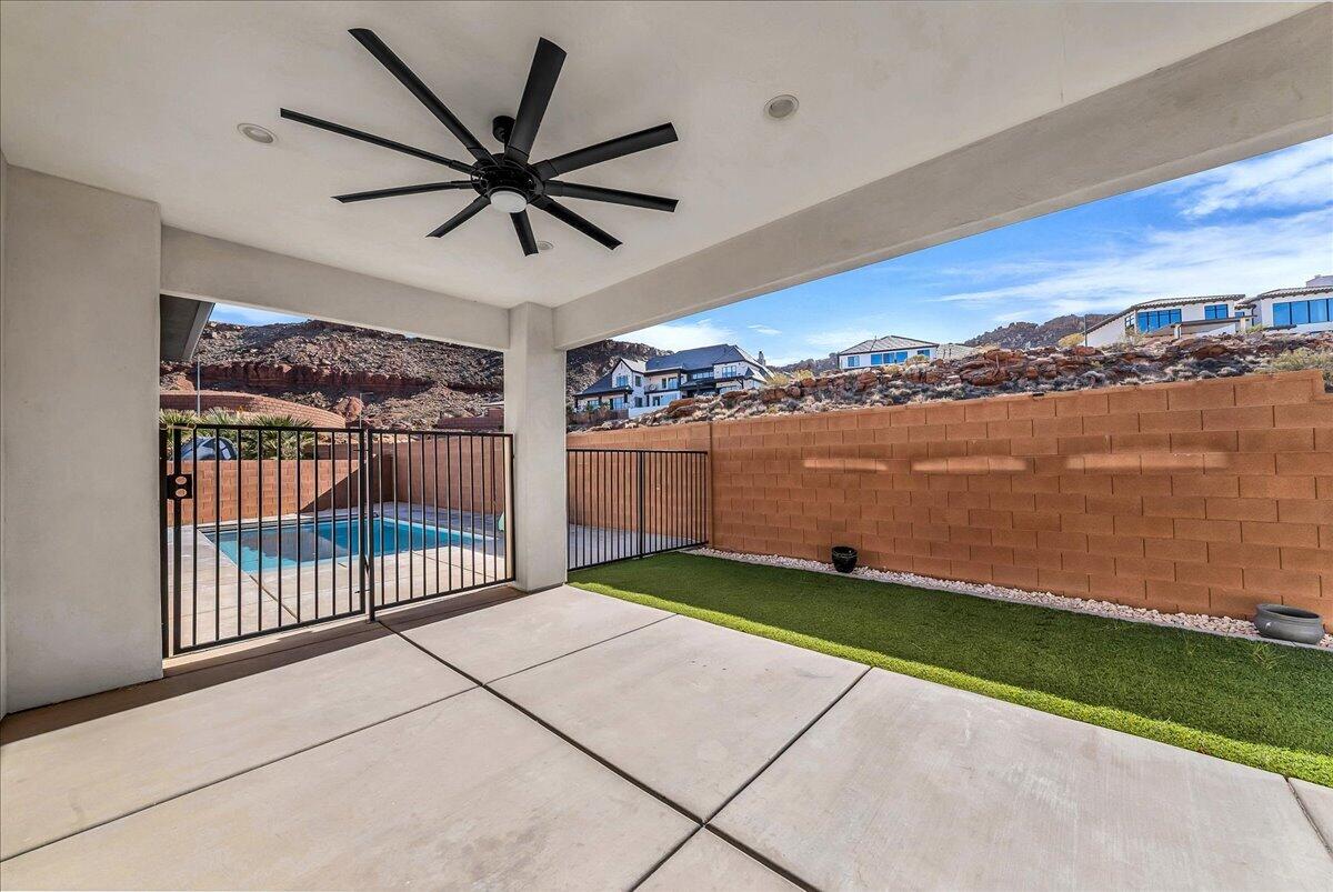 MAPLE ESTATES - Residential