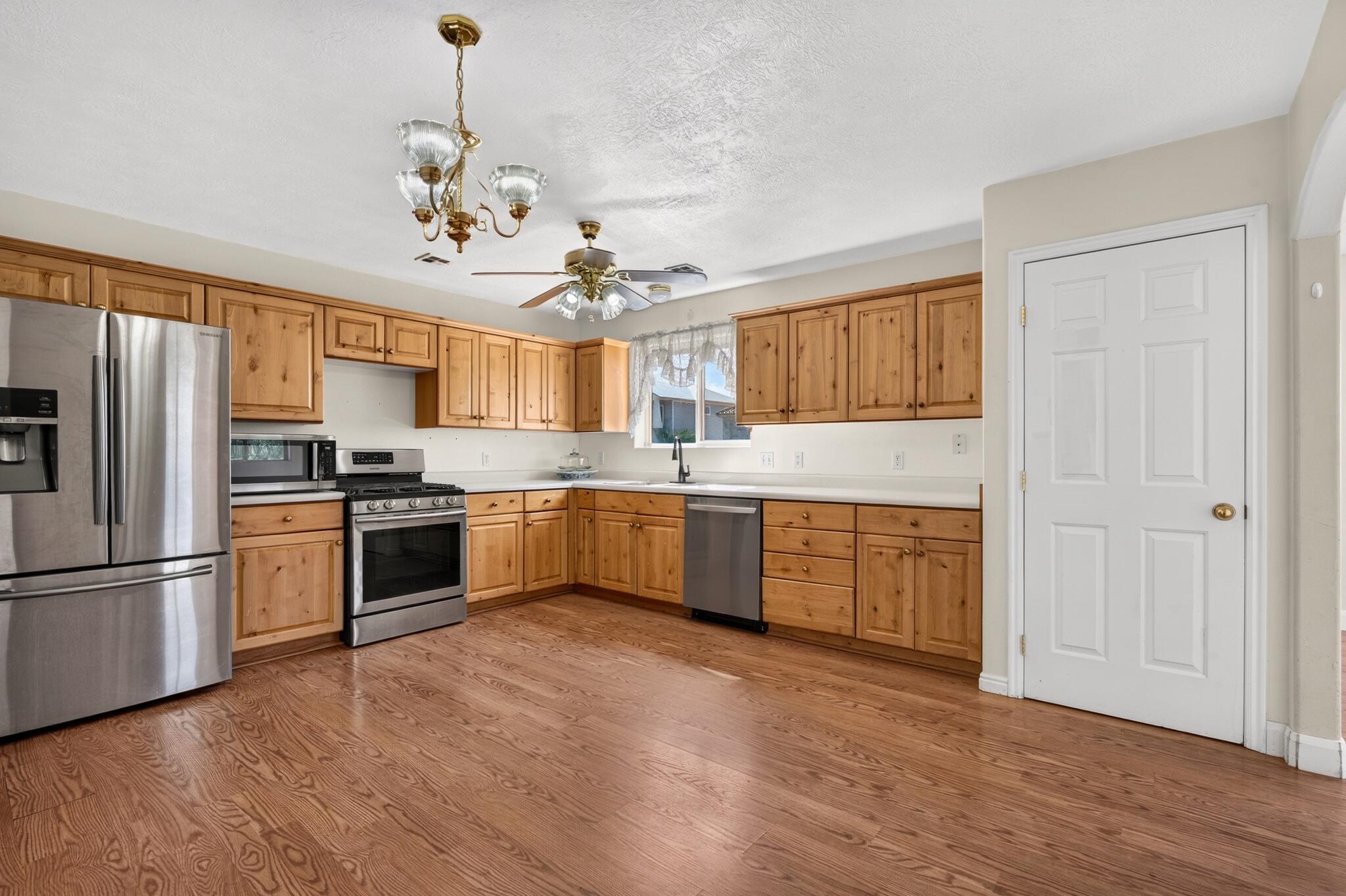 SANTA CLARA HEIGHTS - Residential