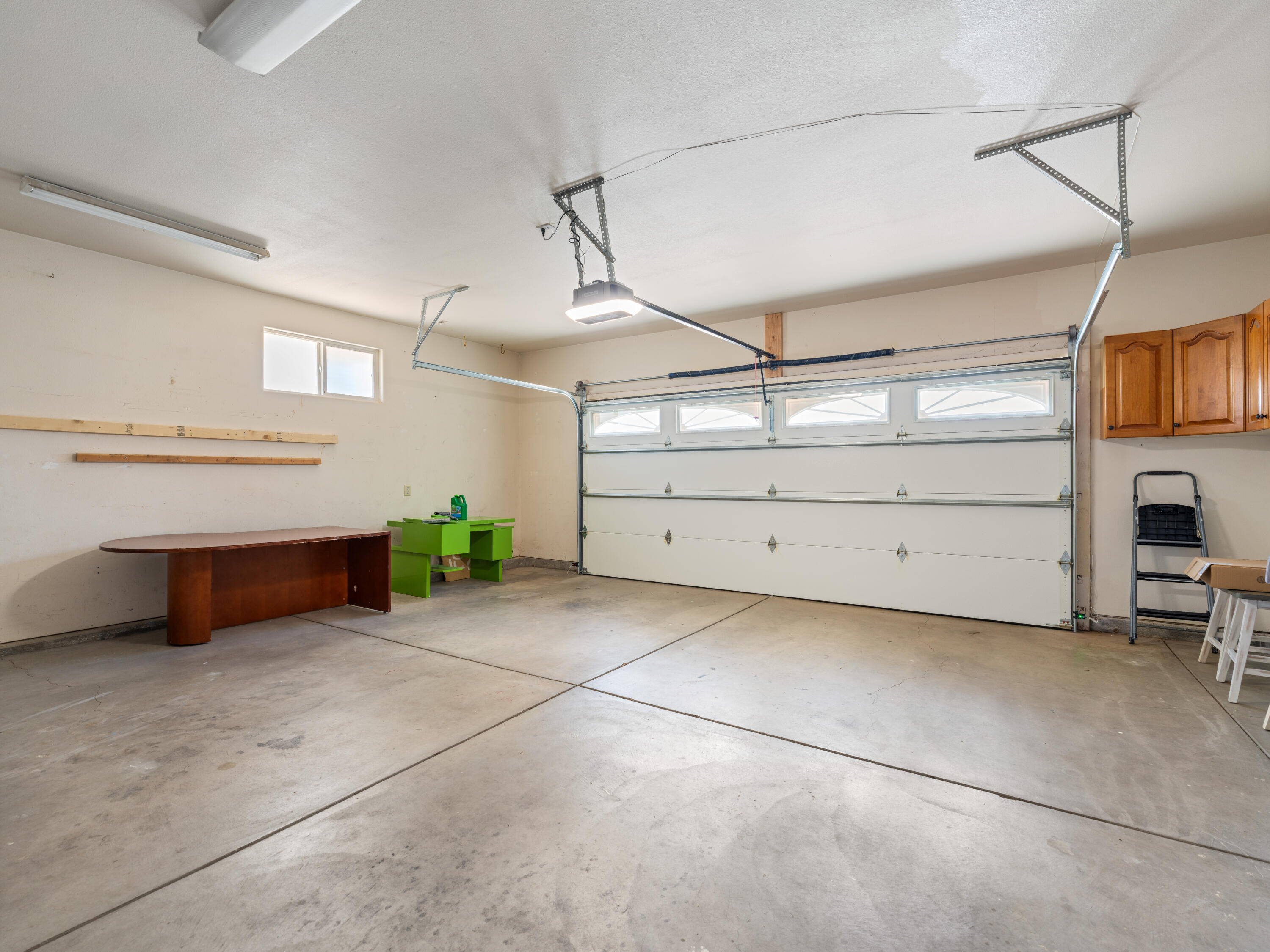 BLOOMINGTON HILLS - Residential