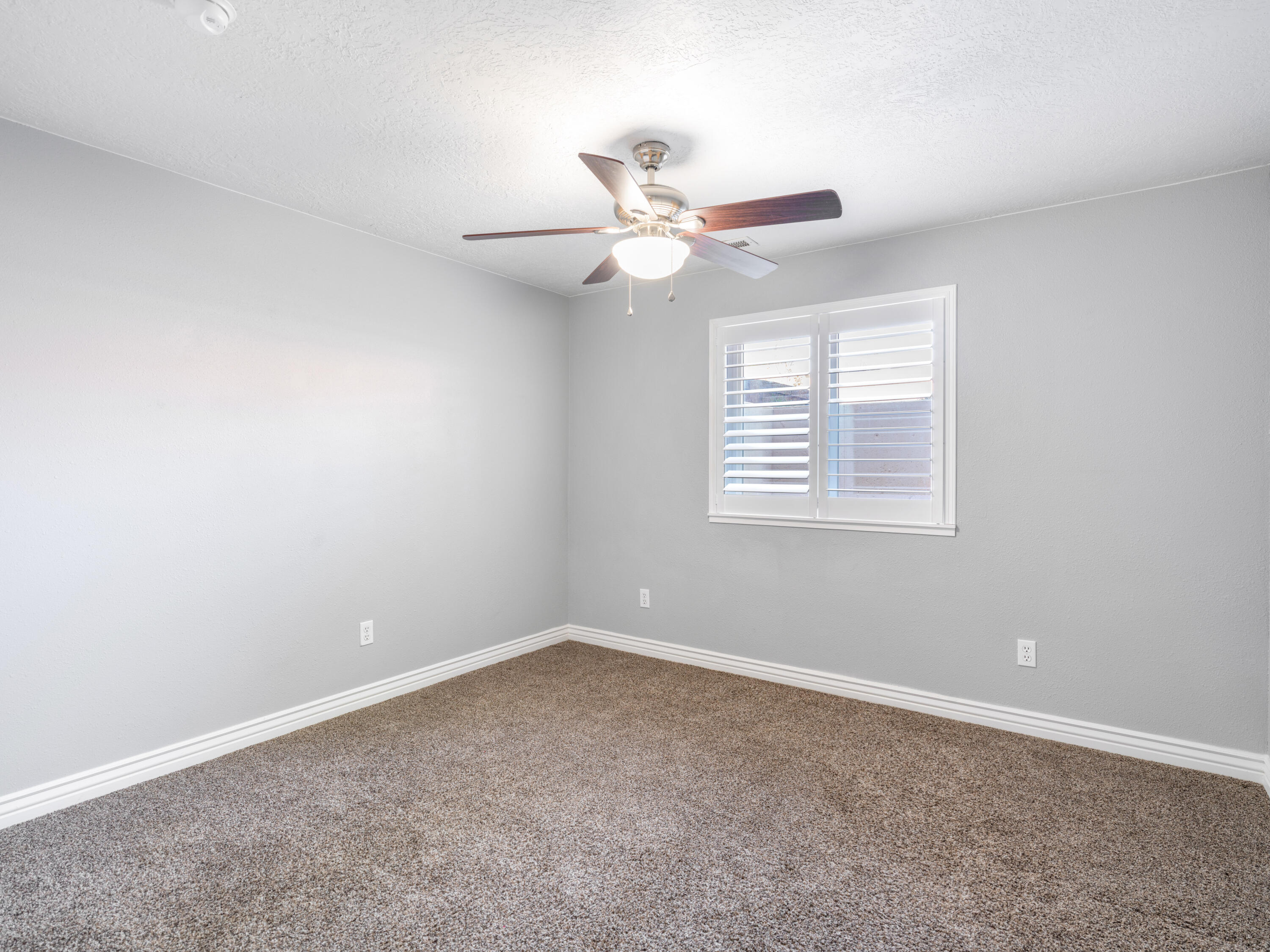 BLOOMINGTON HILLS - Residential