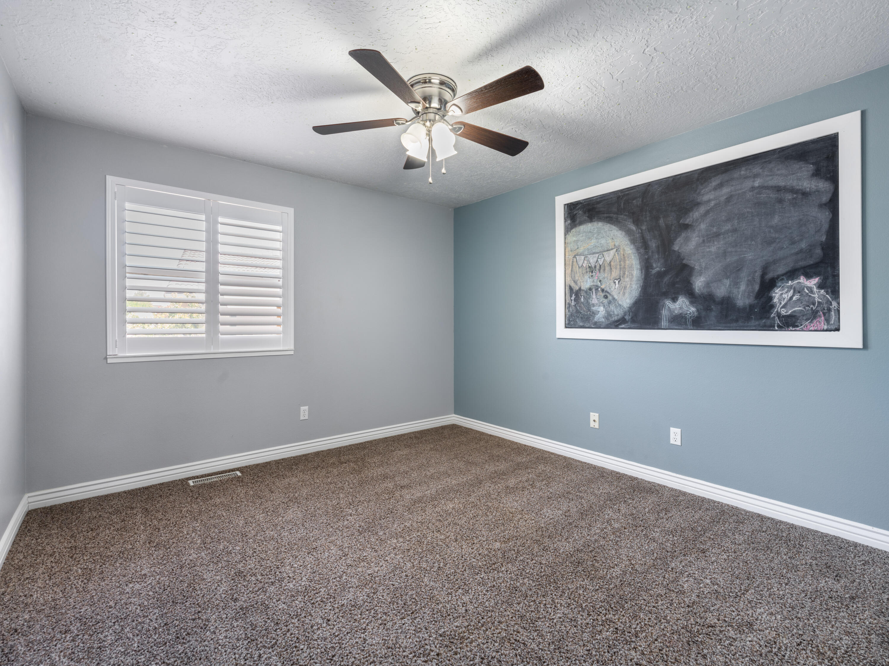 BLOOMINGTON HILLS - Residential