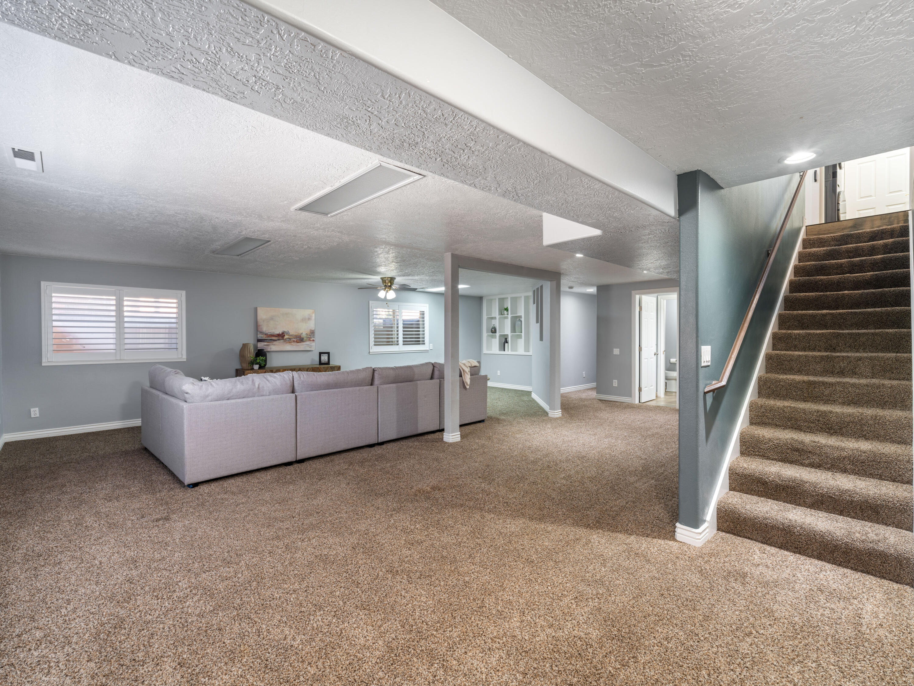 BLOOMINGTON HILLS - Residential