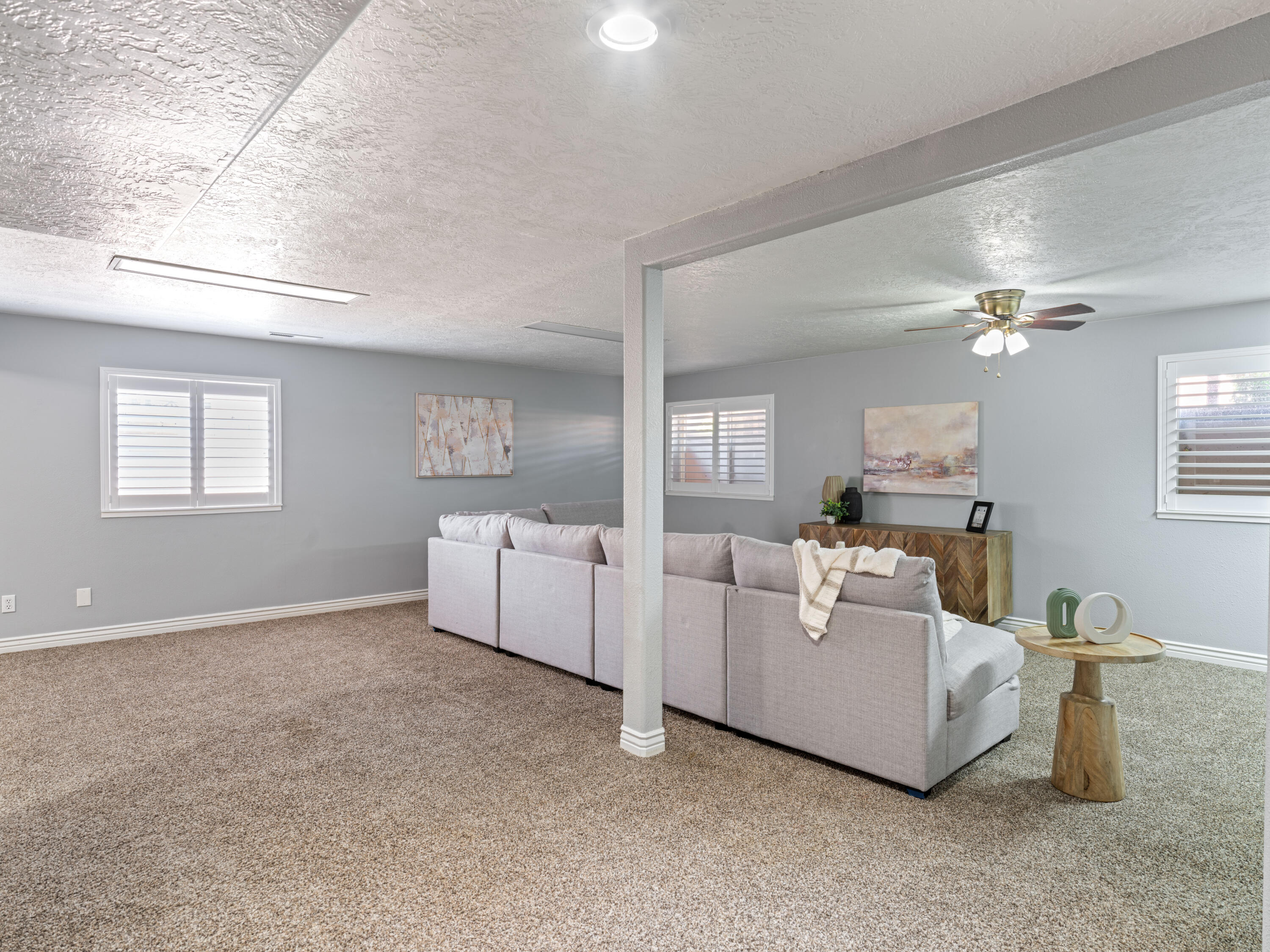 BLOOMINGTON HILLS - Residential