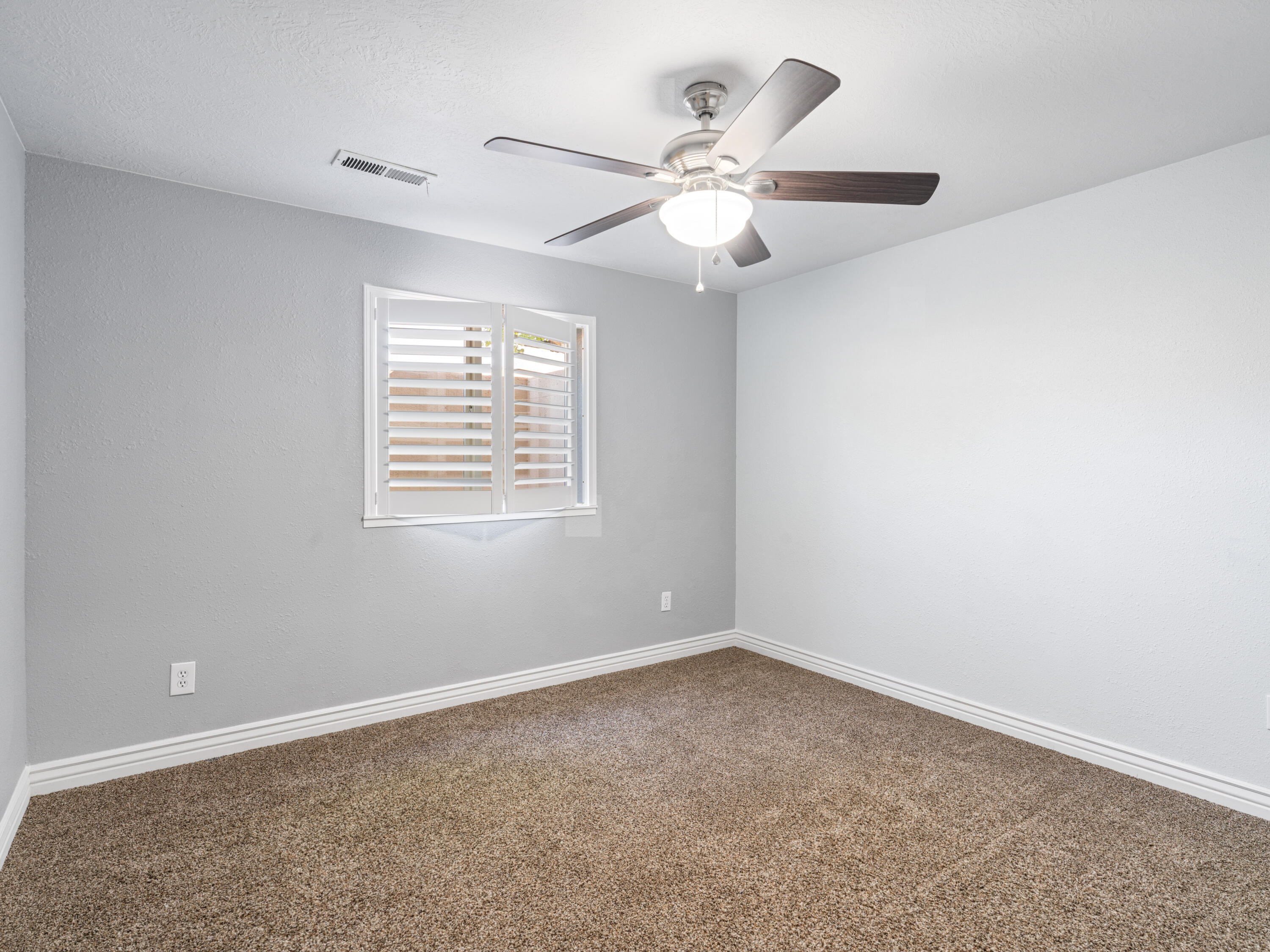 BLOOMINGTON HILLS - Residential