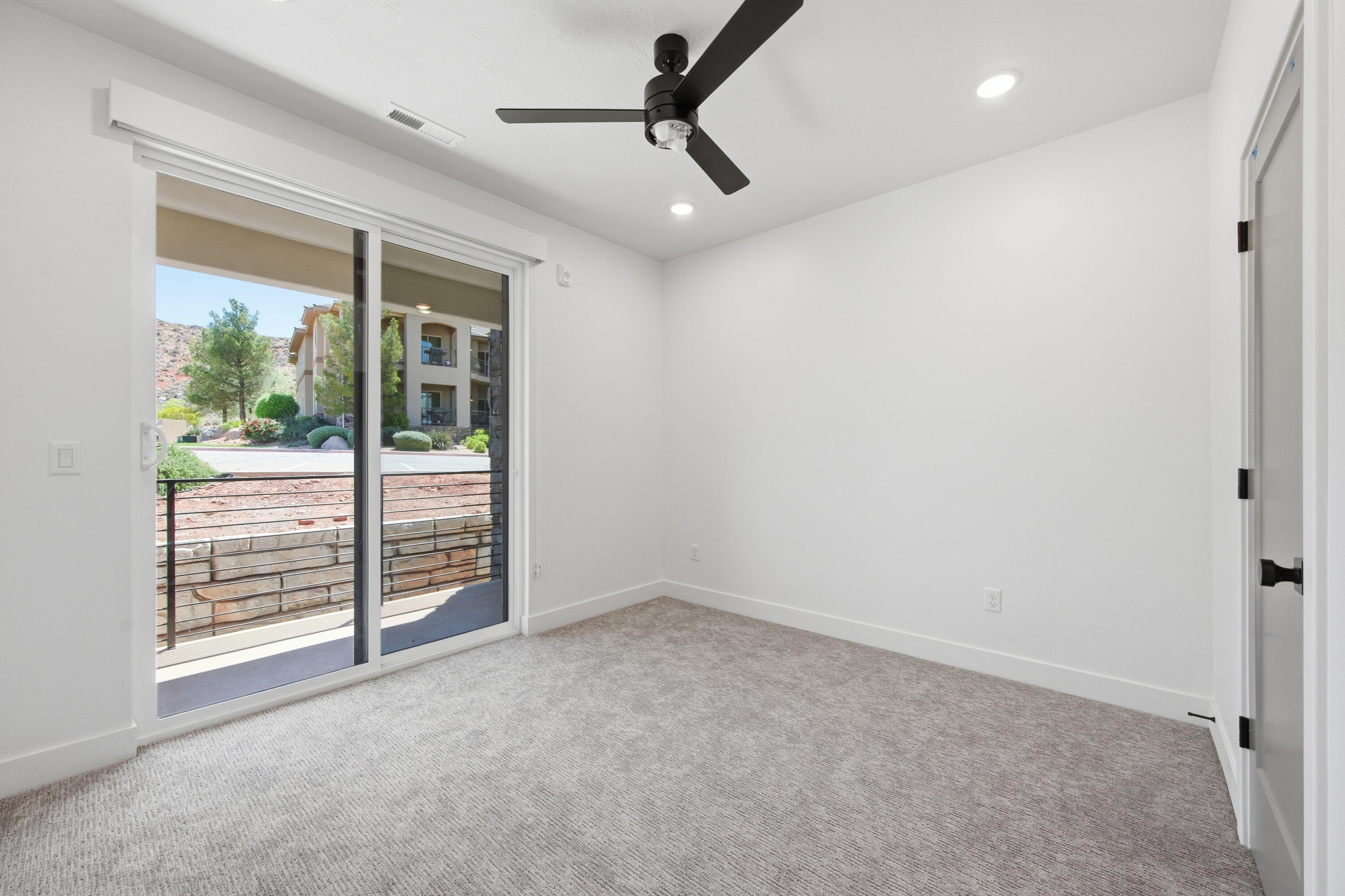 CORAL SPRINGS CONDOMINIUMS - Residential
