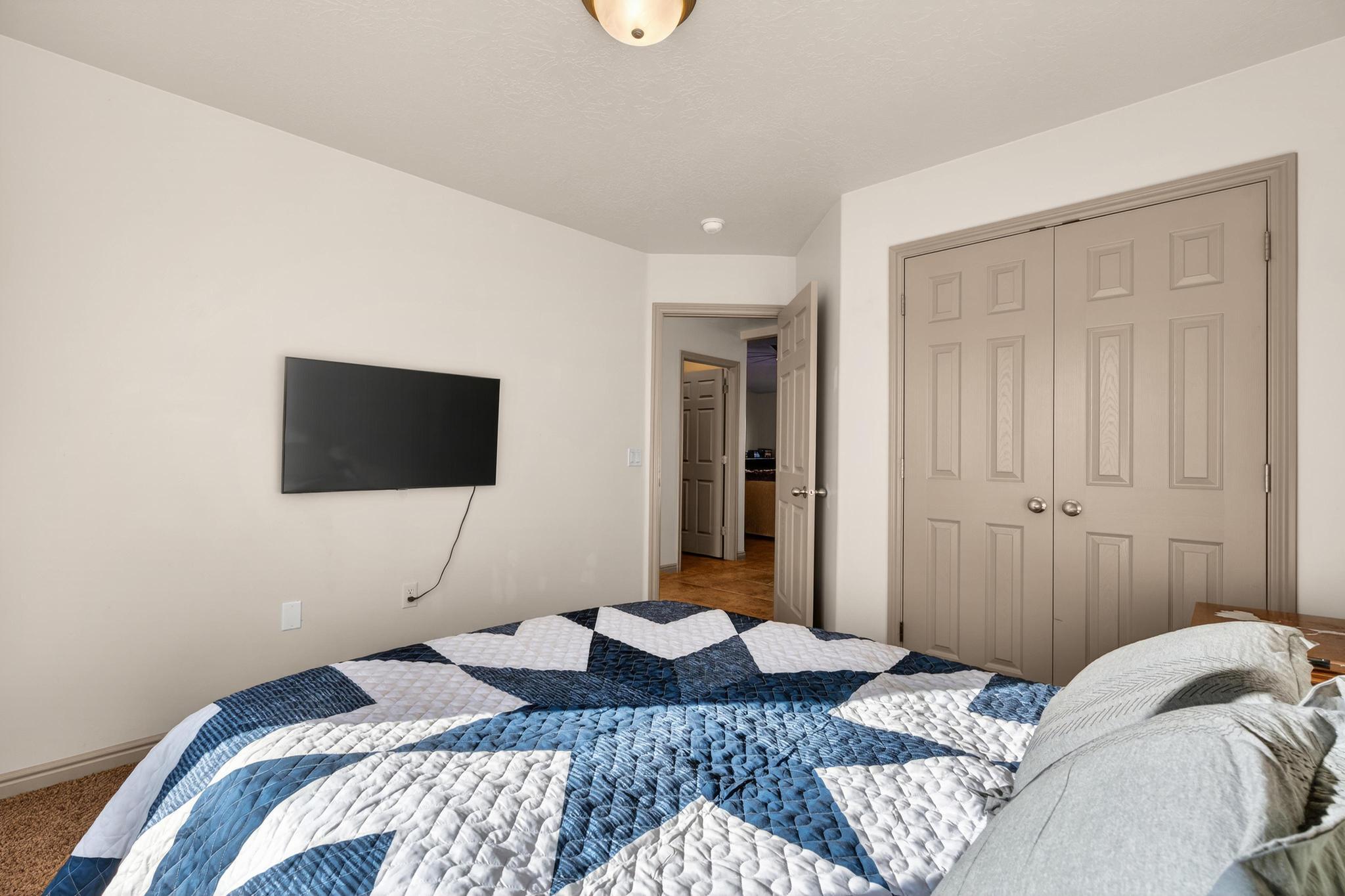ENGLISH OAKS ESTATES - Residential