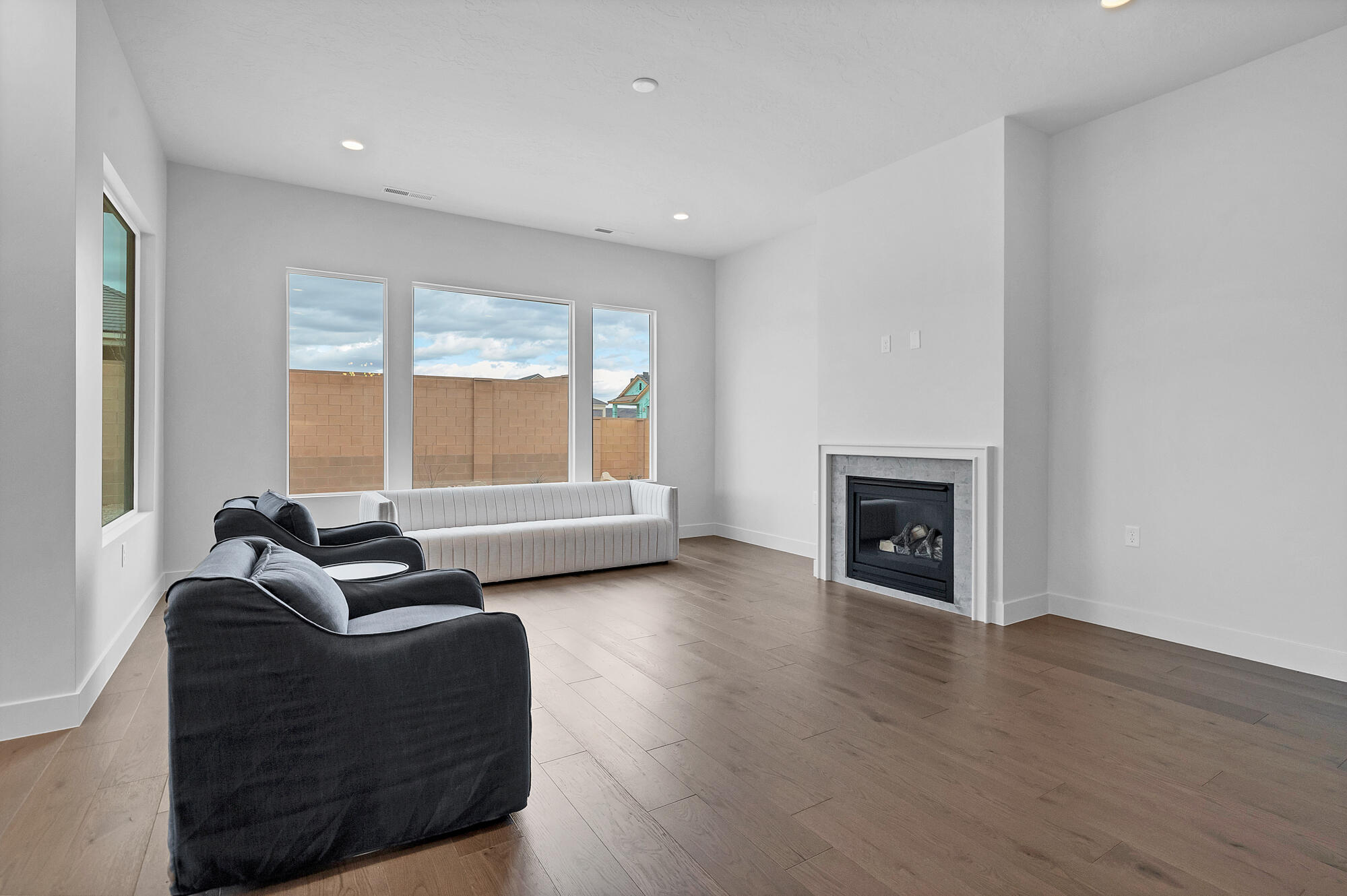 SUN RIVER FIRELIGHT - Residential
