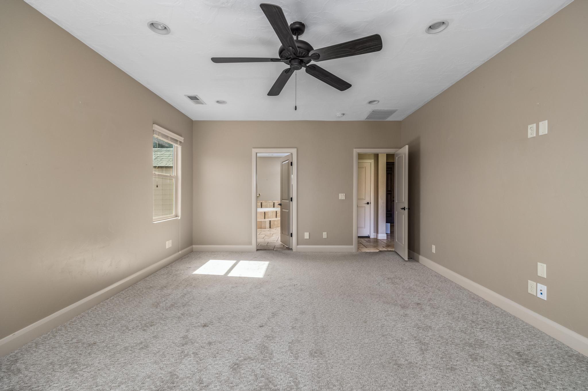COYOTE SPRINGS - Residential
