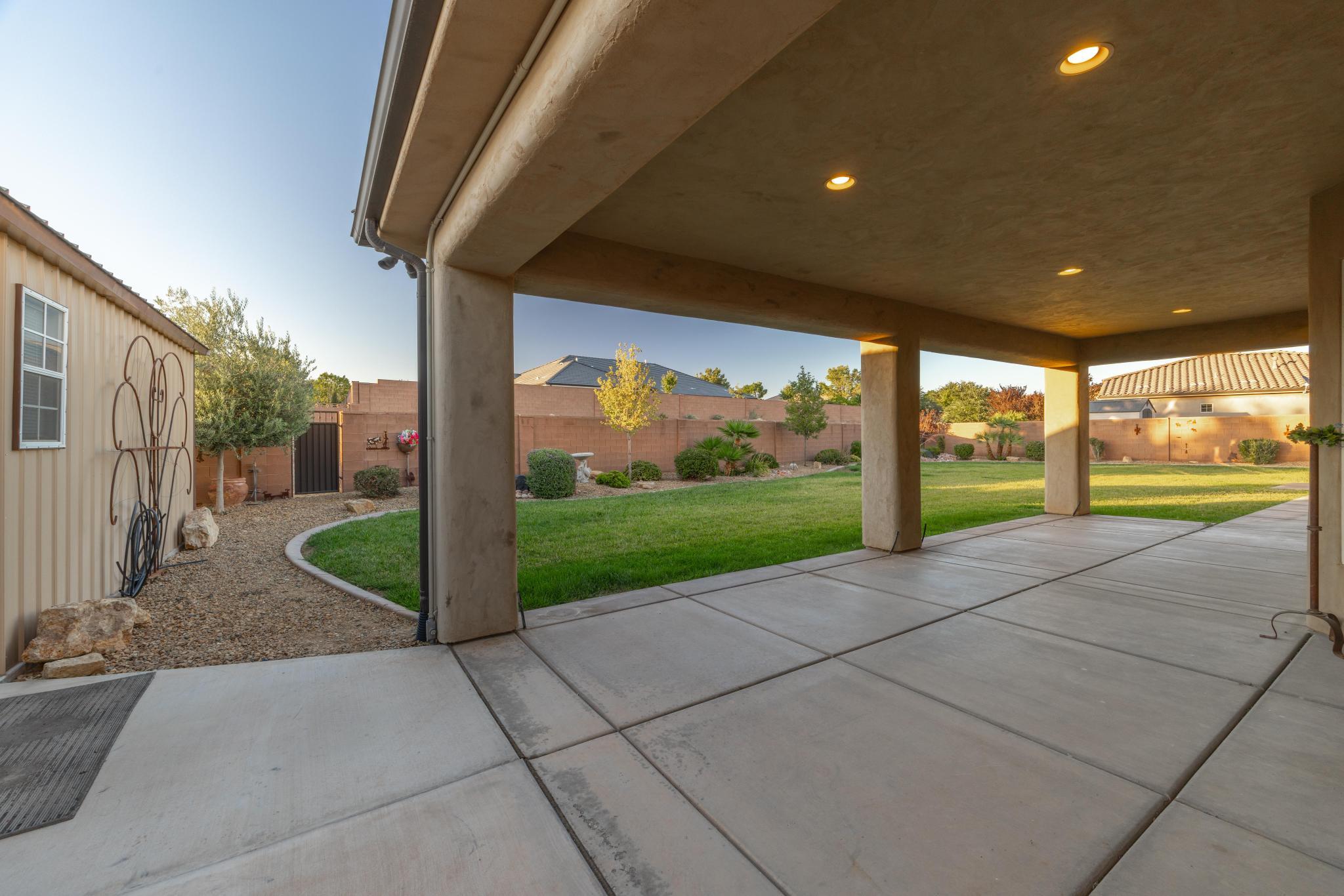 COYOTE SPRINGS - Residential