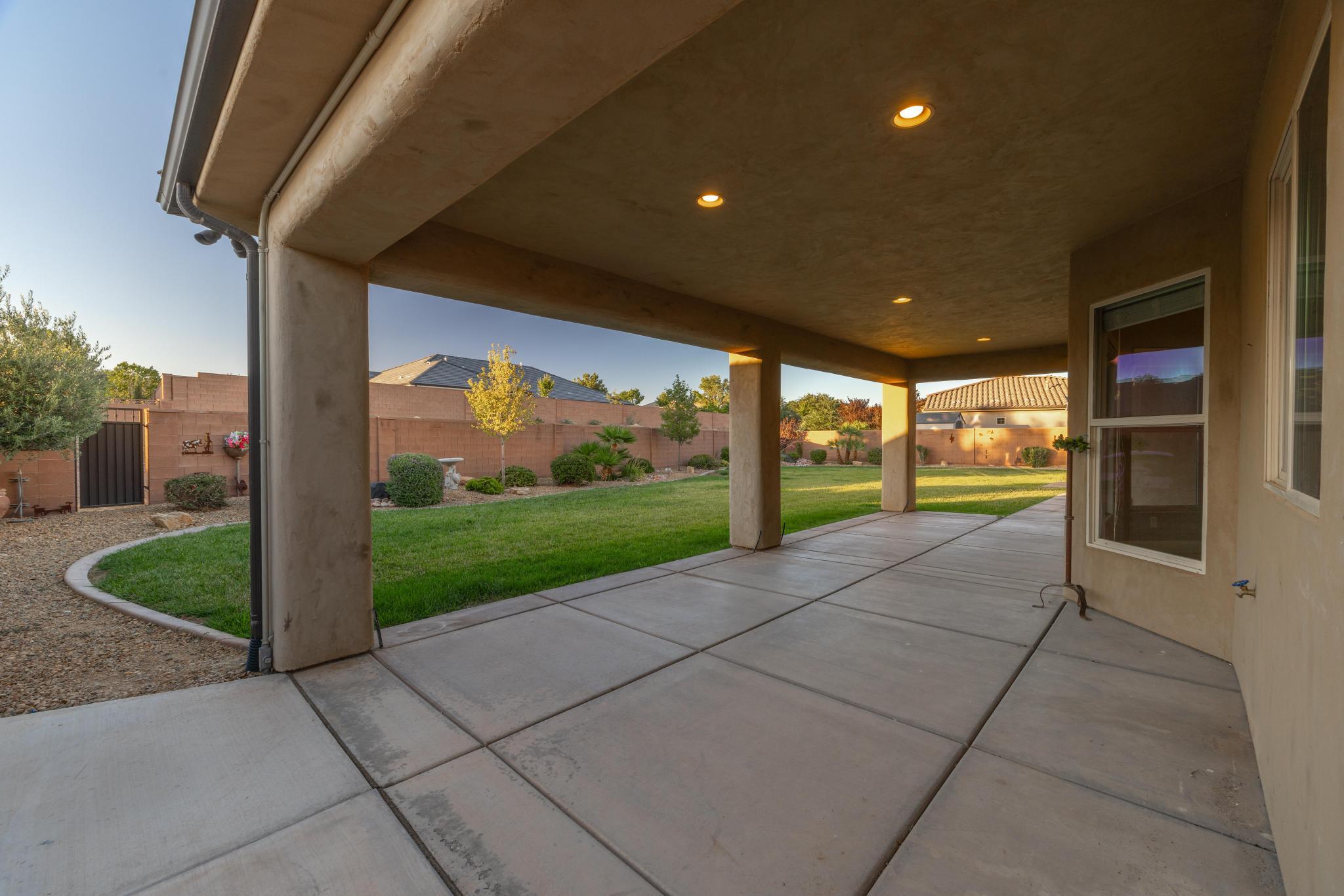 COYOTE SPRINGS - Residential