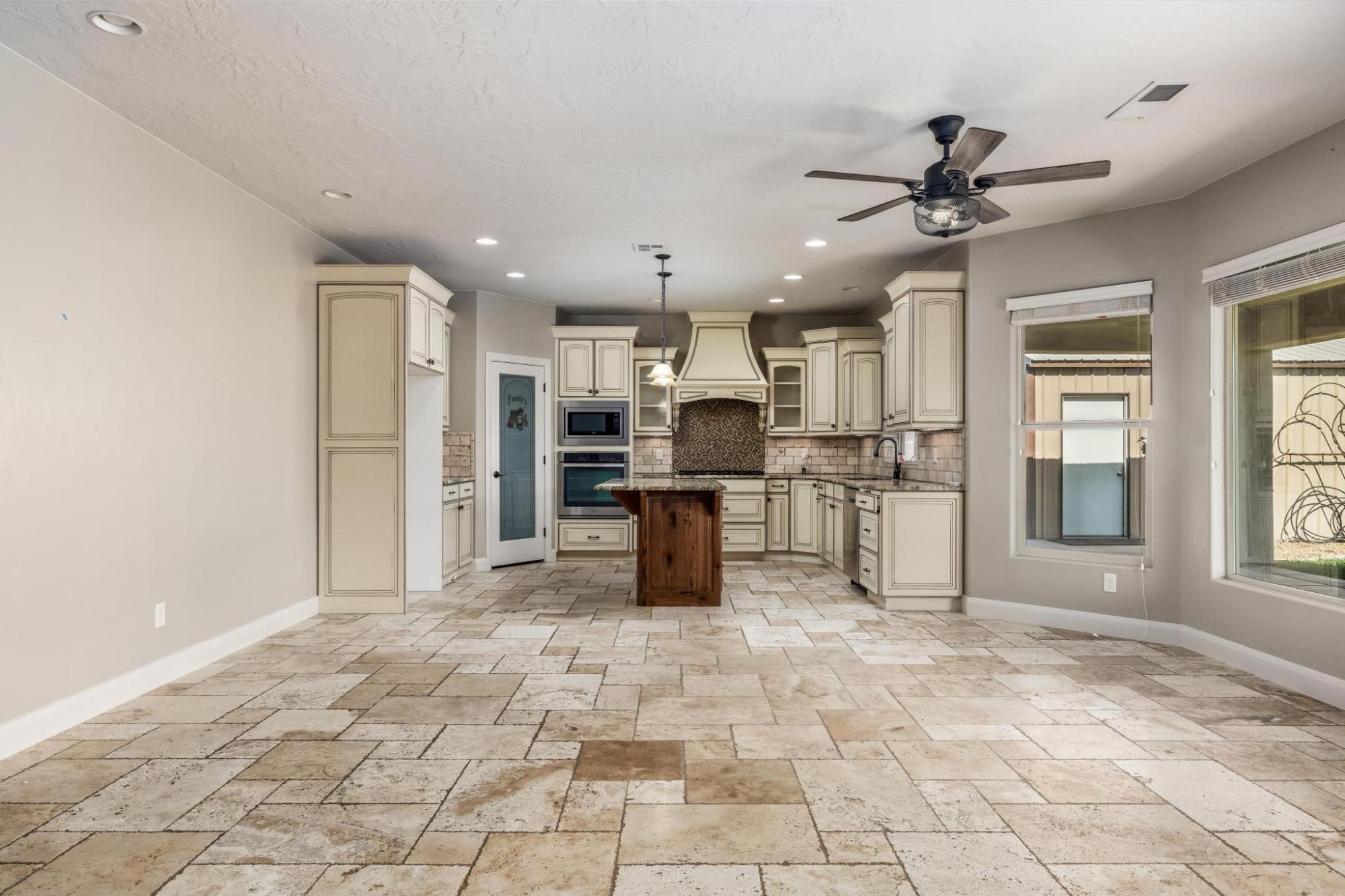 COYOTE SPRINGS - Residential