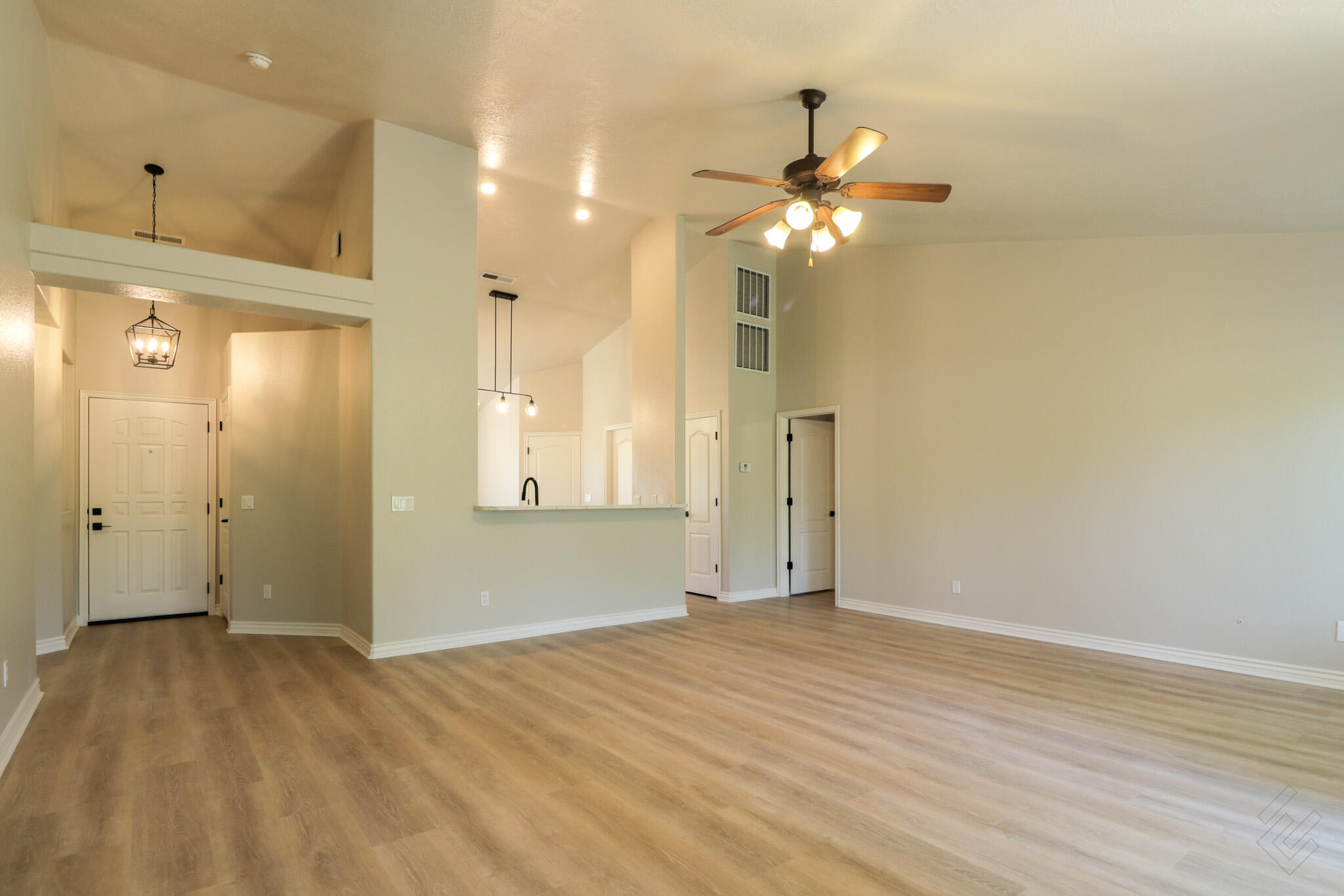 COVENTRY LANE TOWNHOMES - Residential