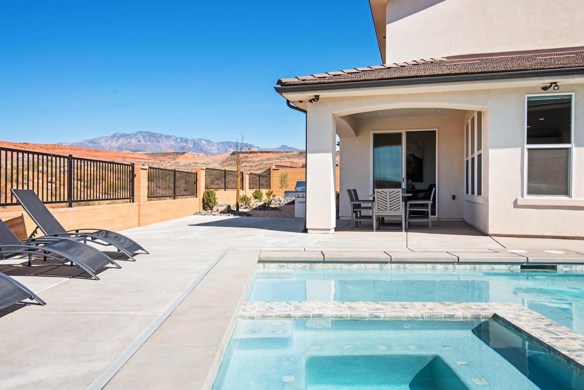 PASEOS AT SIENNA HILLS - Residential