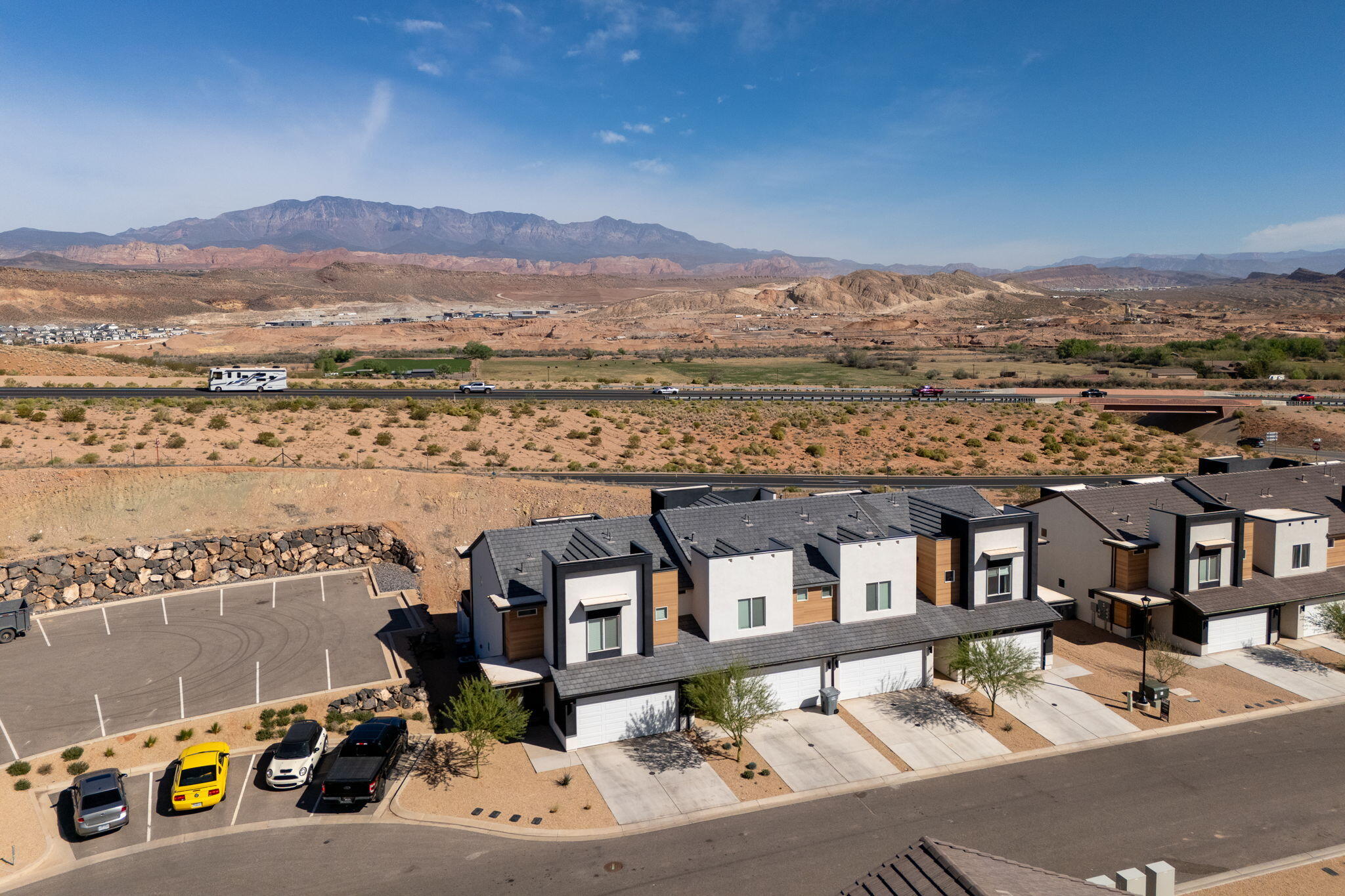 LABYRINTH PT AT LG VALLEY - Residential