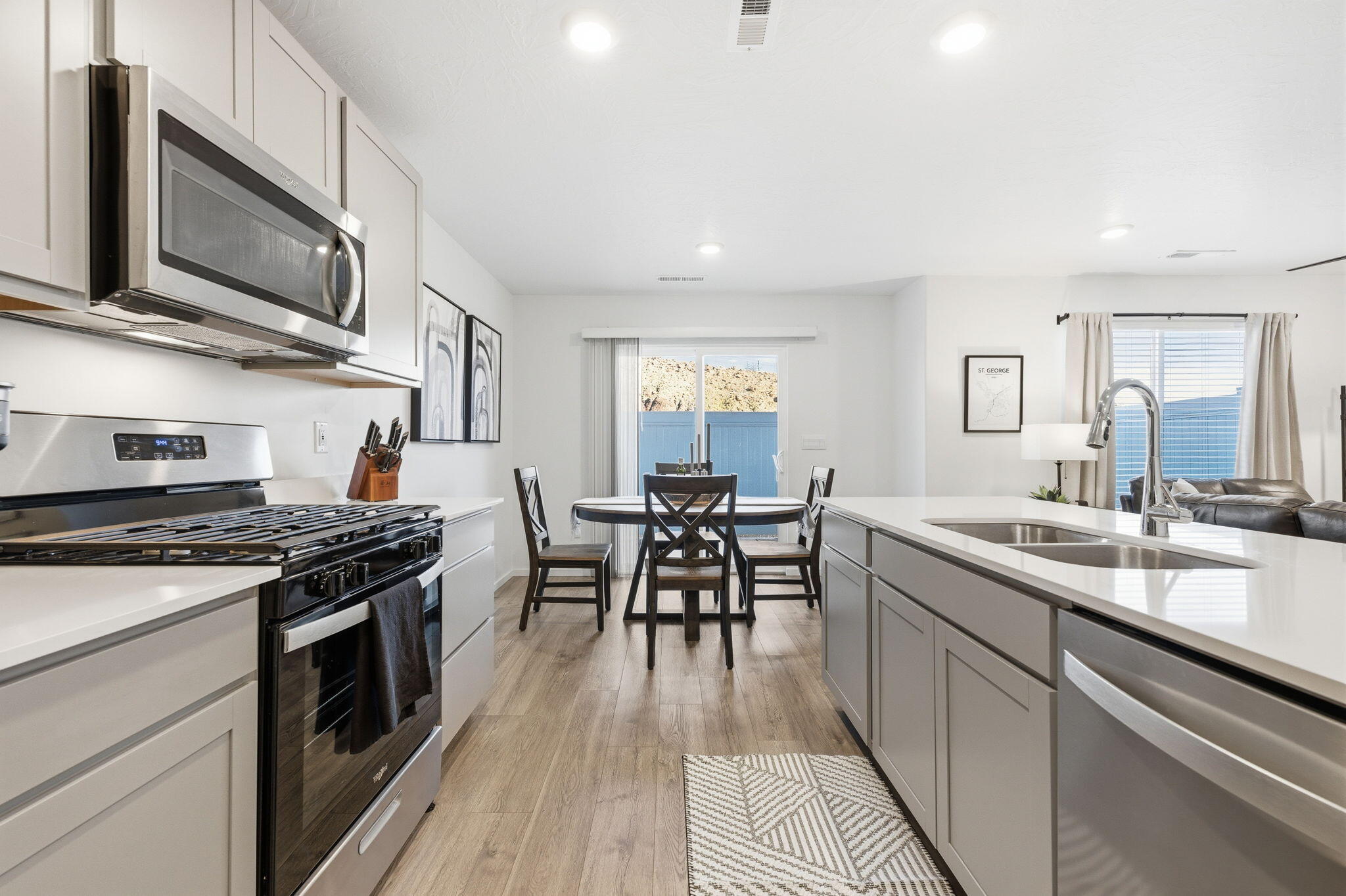 LABYRINTH PT AT LG VALLEY - Residential