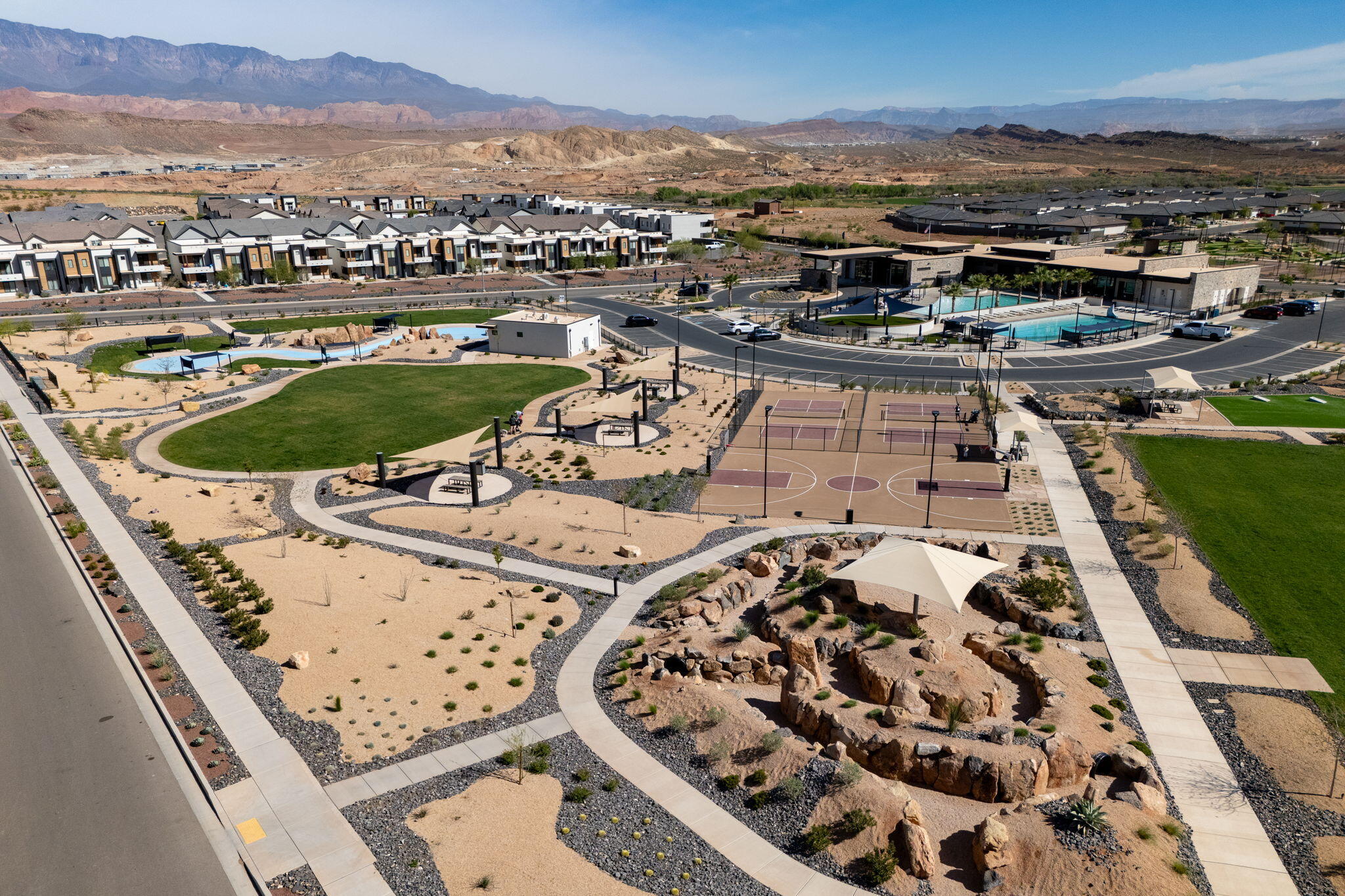 LABYRINTH PT AT LG VALLEY - Residential