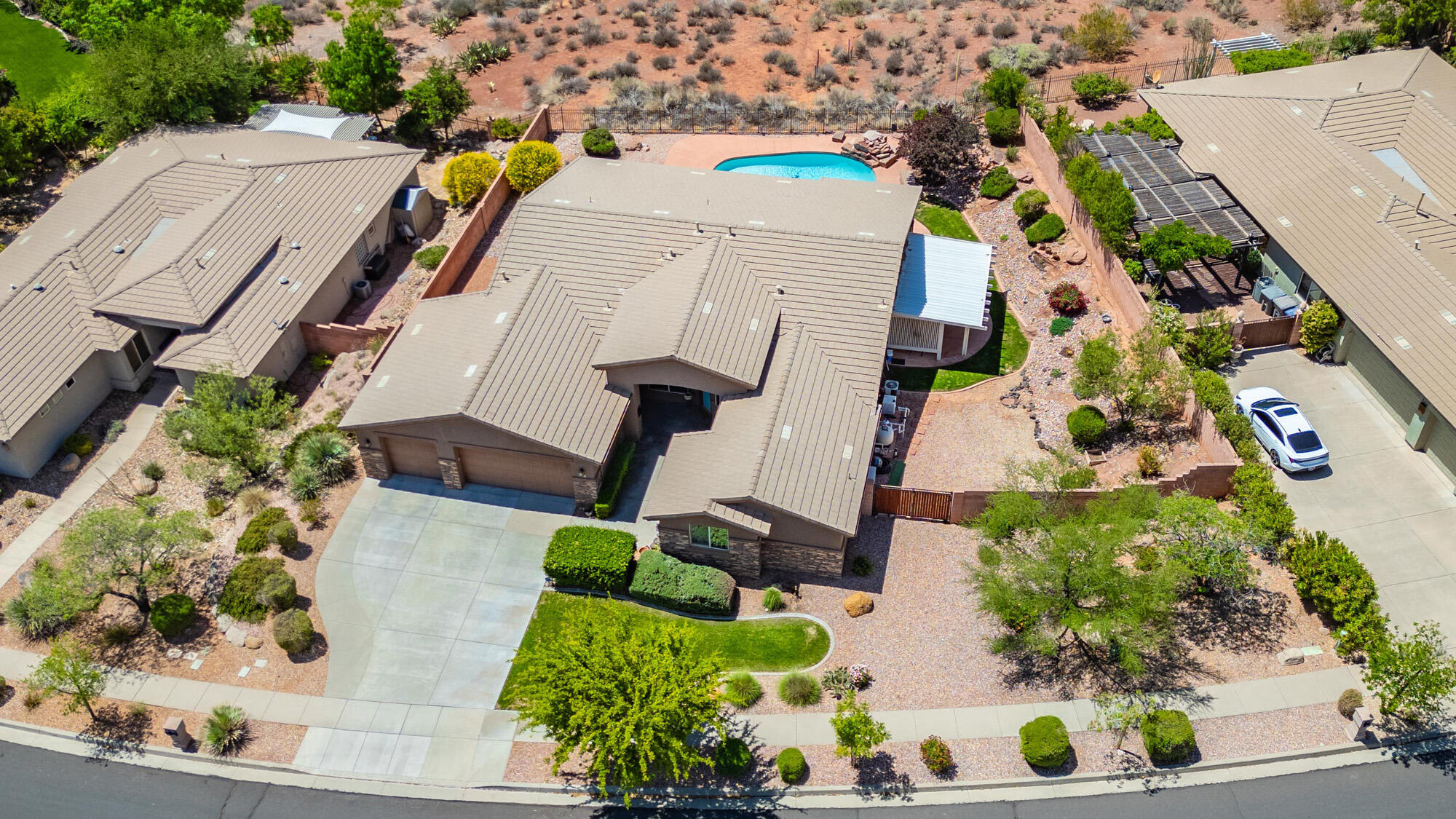 CORAL CANYON - Residential