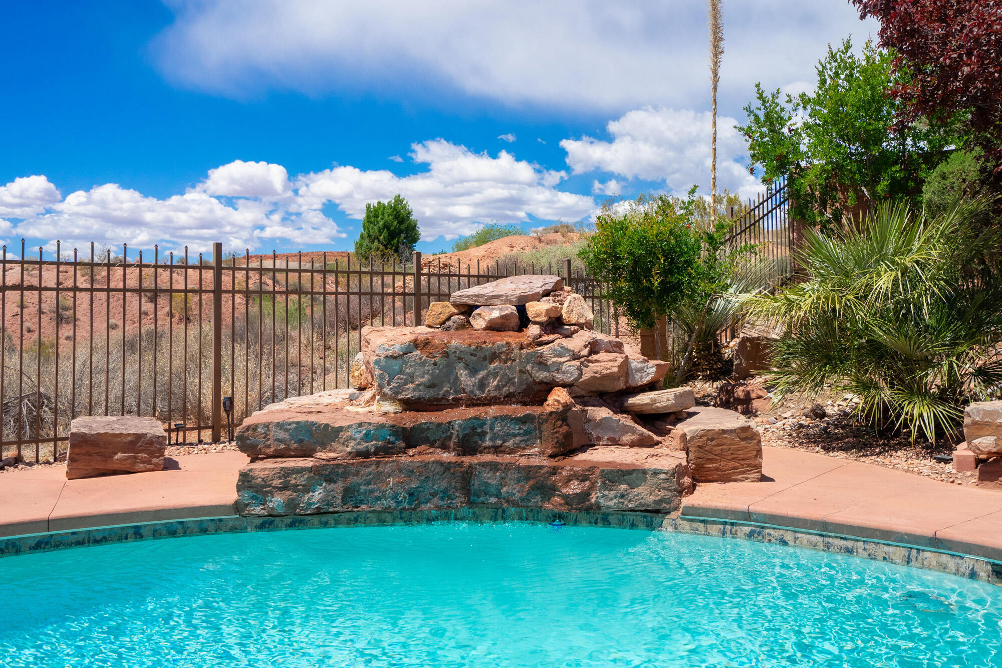 CORAL CANYON - Residential