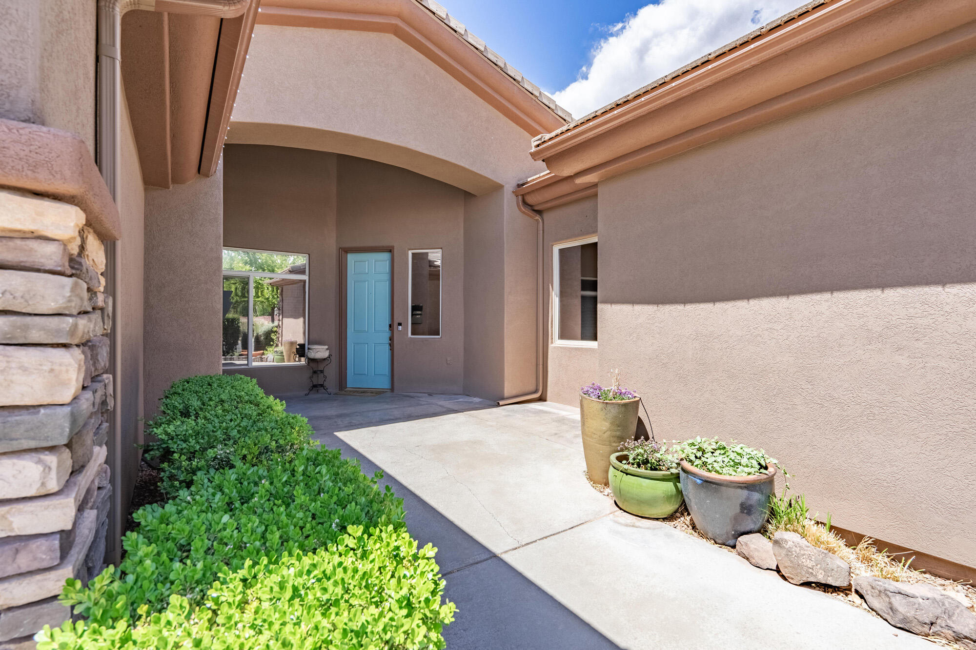 CORAL CANYON - Residential