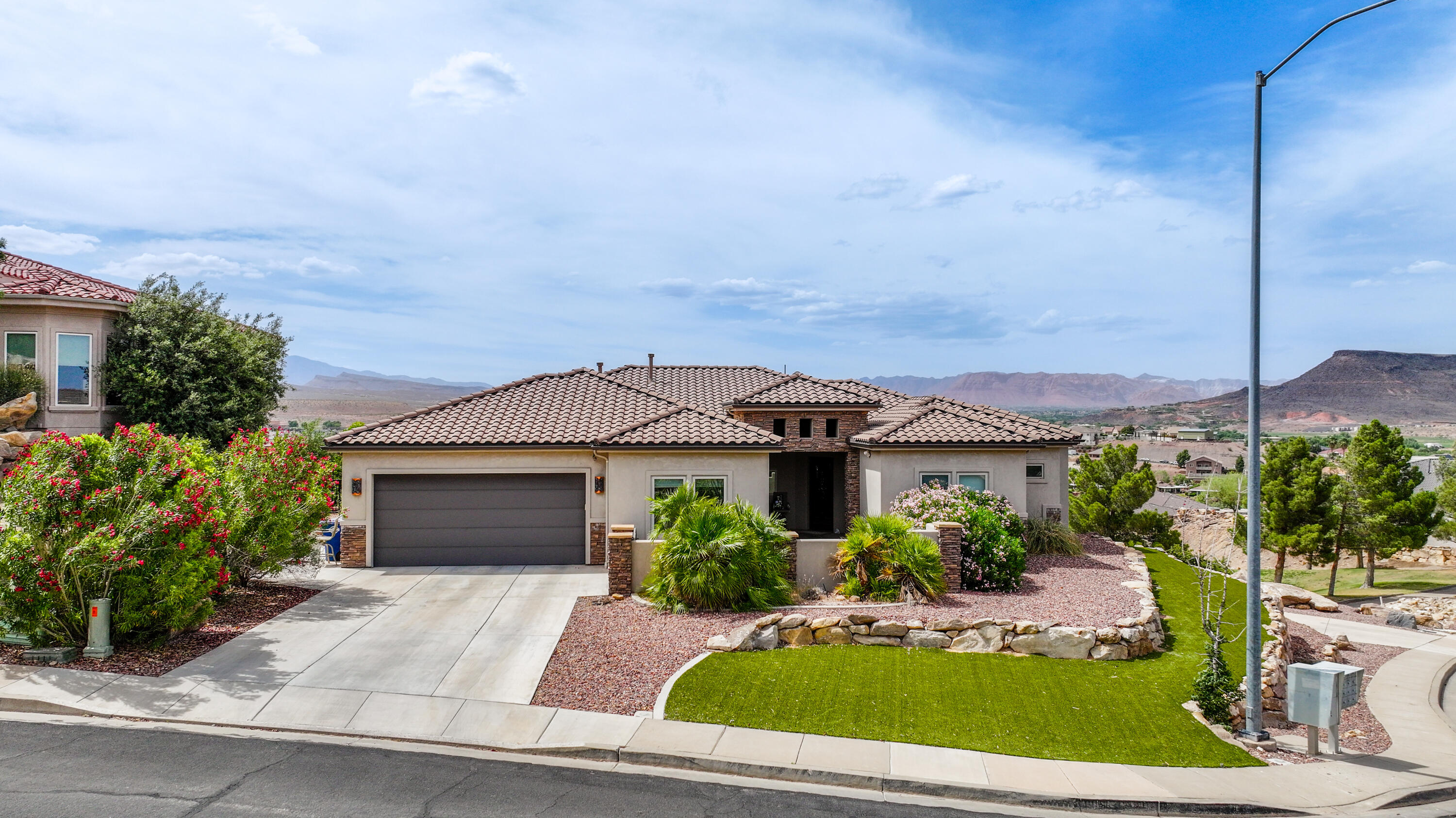 VERDE RIDGE - Residential
