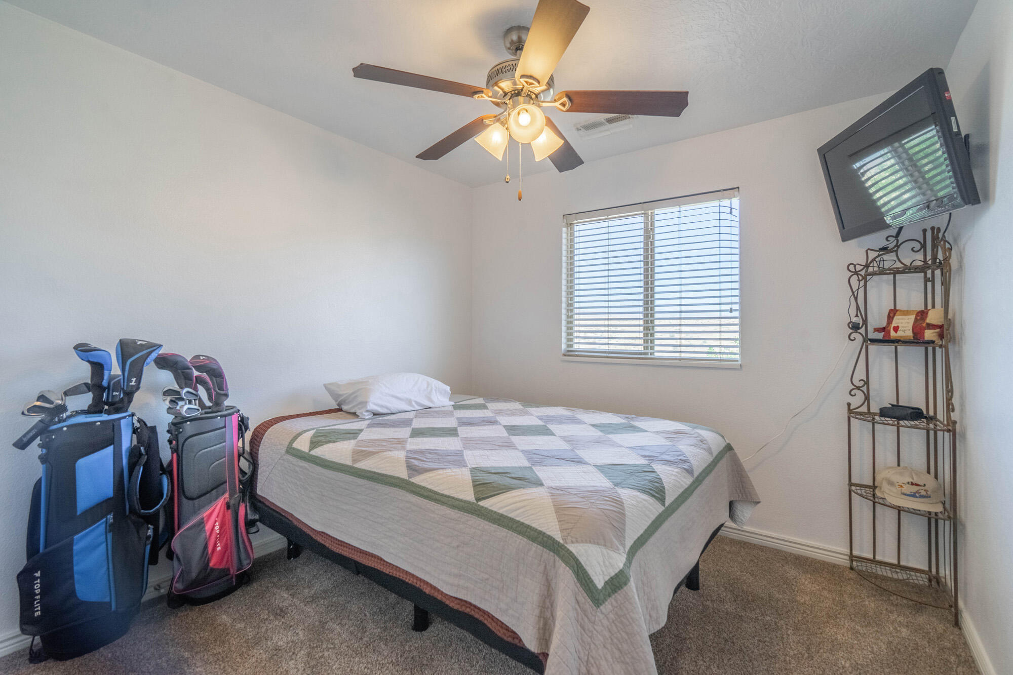 HIDDEN VALLEY TOWN HOMES - Residential