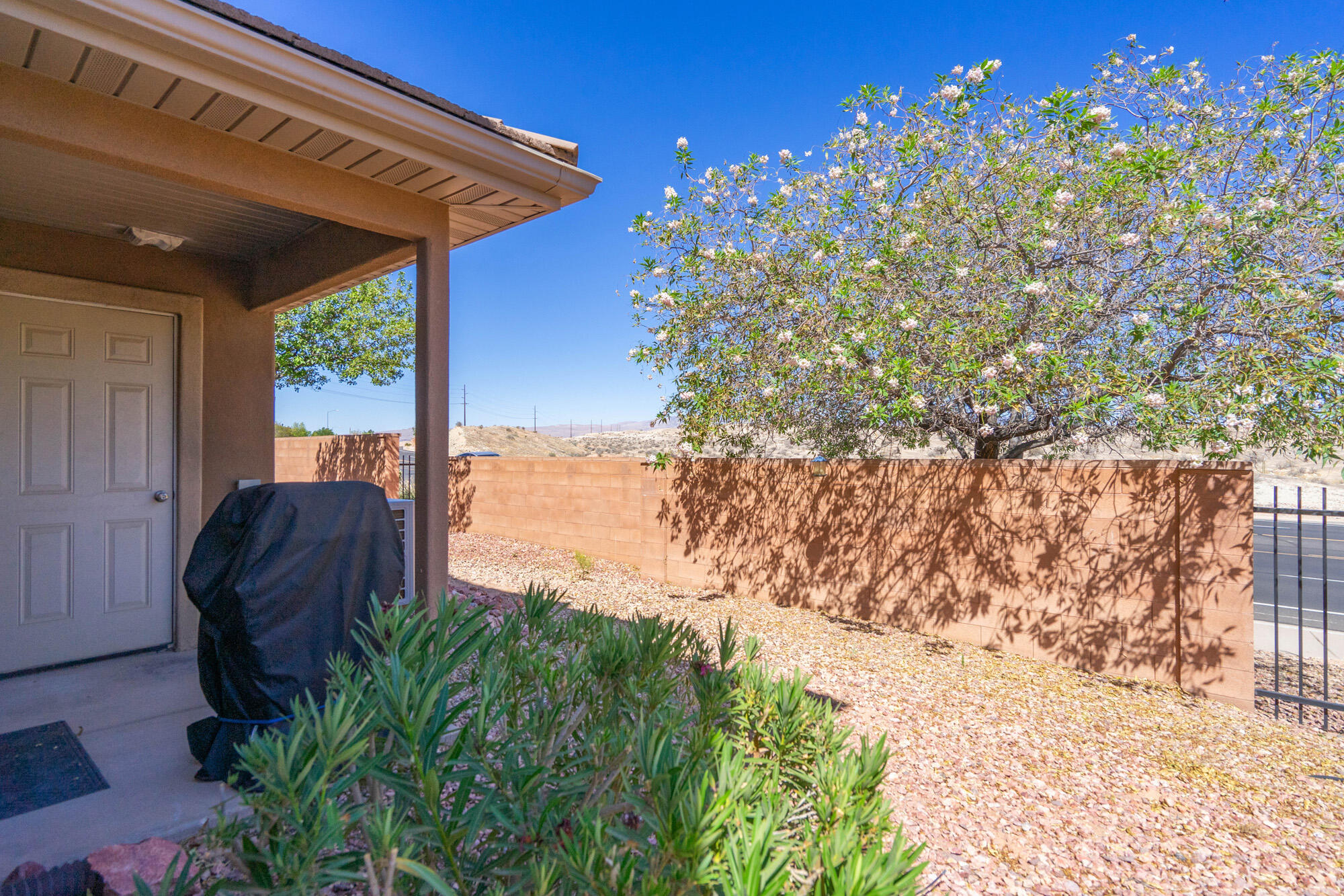 HIDDEN VALLEY TOWN HOMES - Residential
