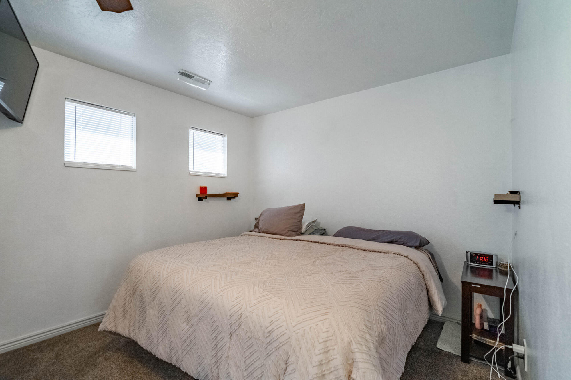 HIDDEN VALLEY TOWN HOMES - Residential