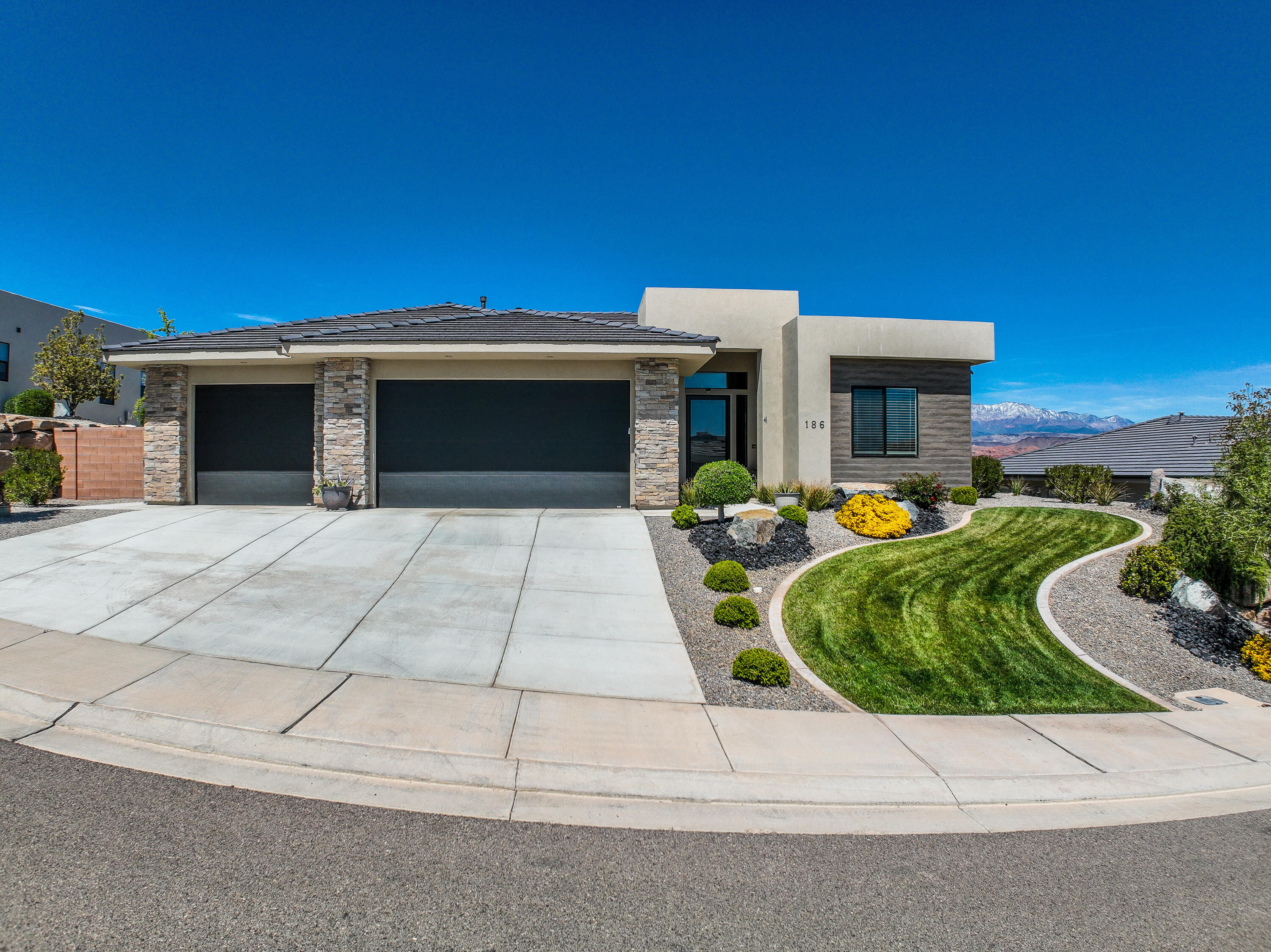 ARANCIO POINT - Residential