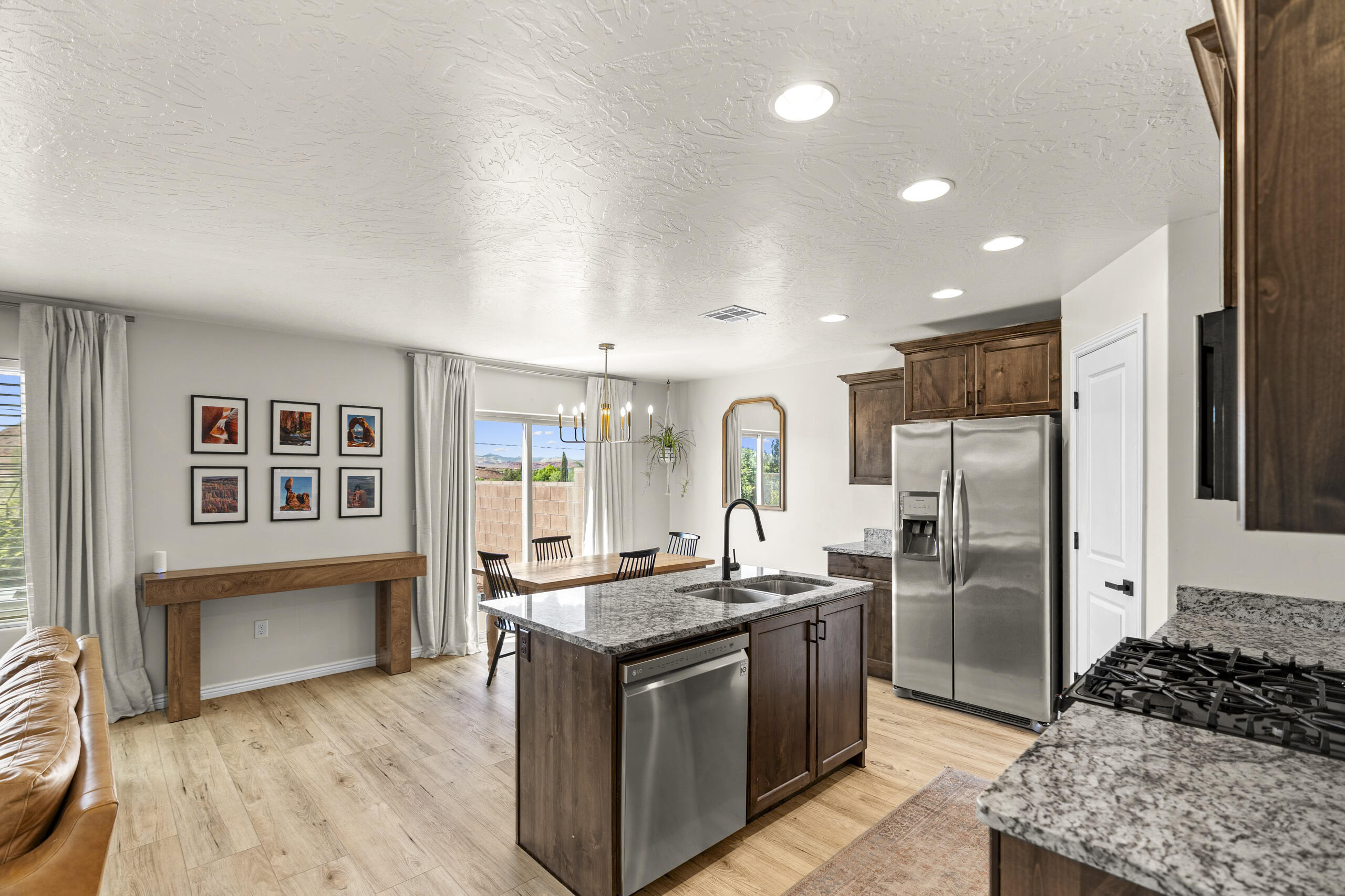 FOSSIL HILLS TH - Residential