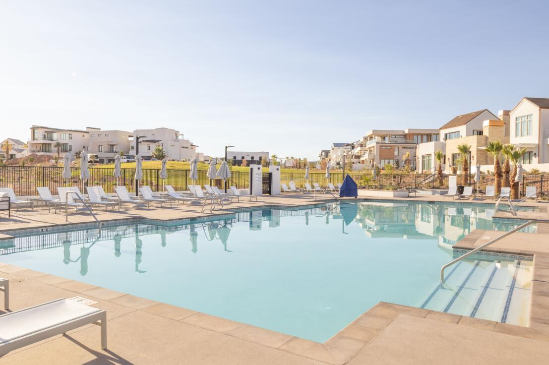 ATKINVILLE TOWNHOMES AT DESERT COLOR - Residential