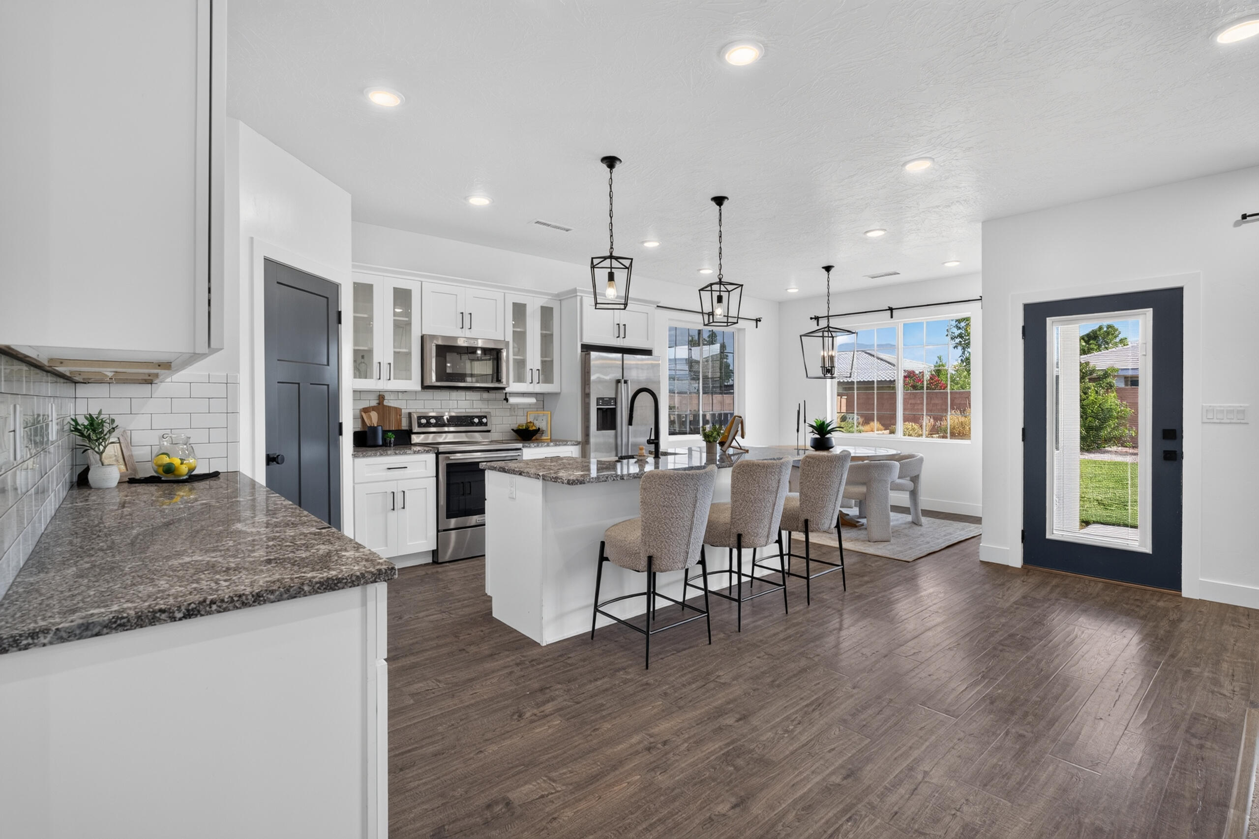 DIXIE SPRINGS - Residential
