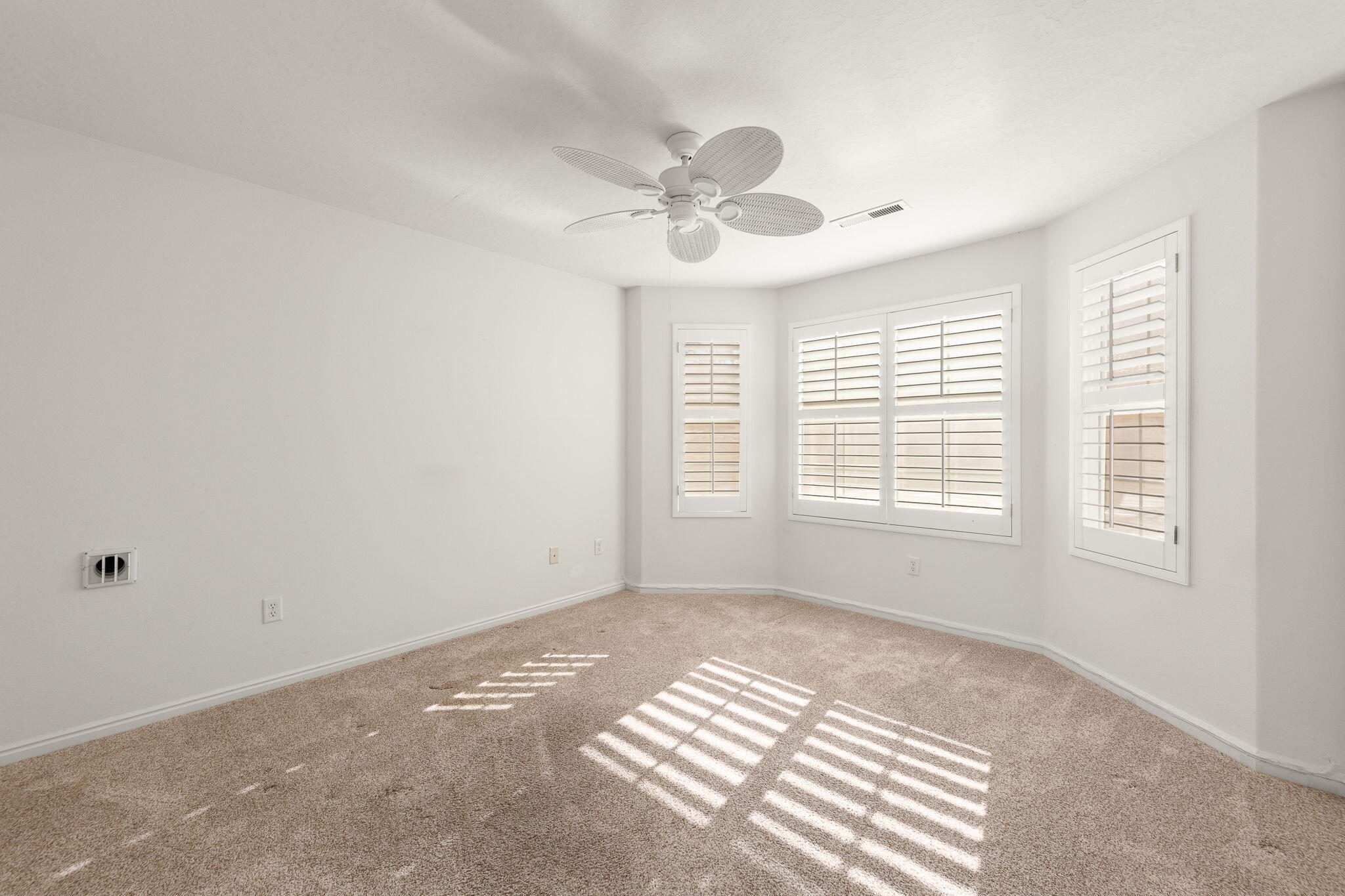 RIDGEPOINTE - Residential