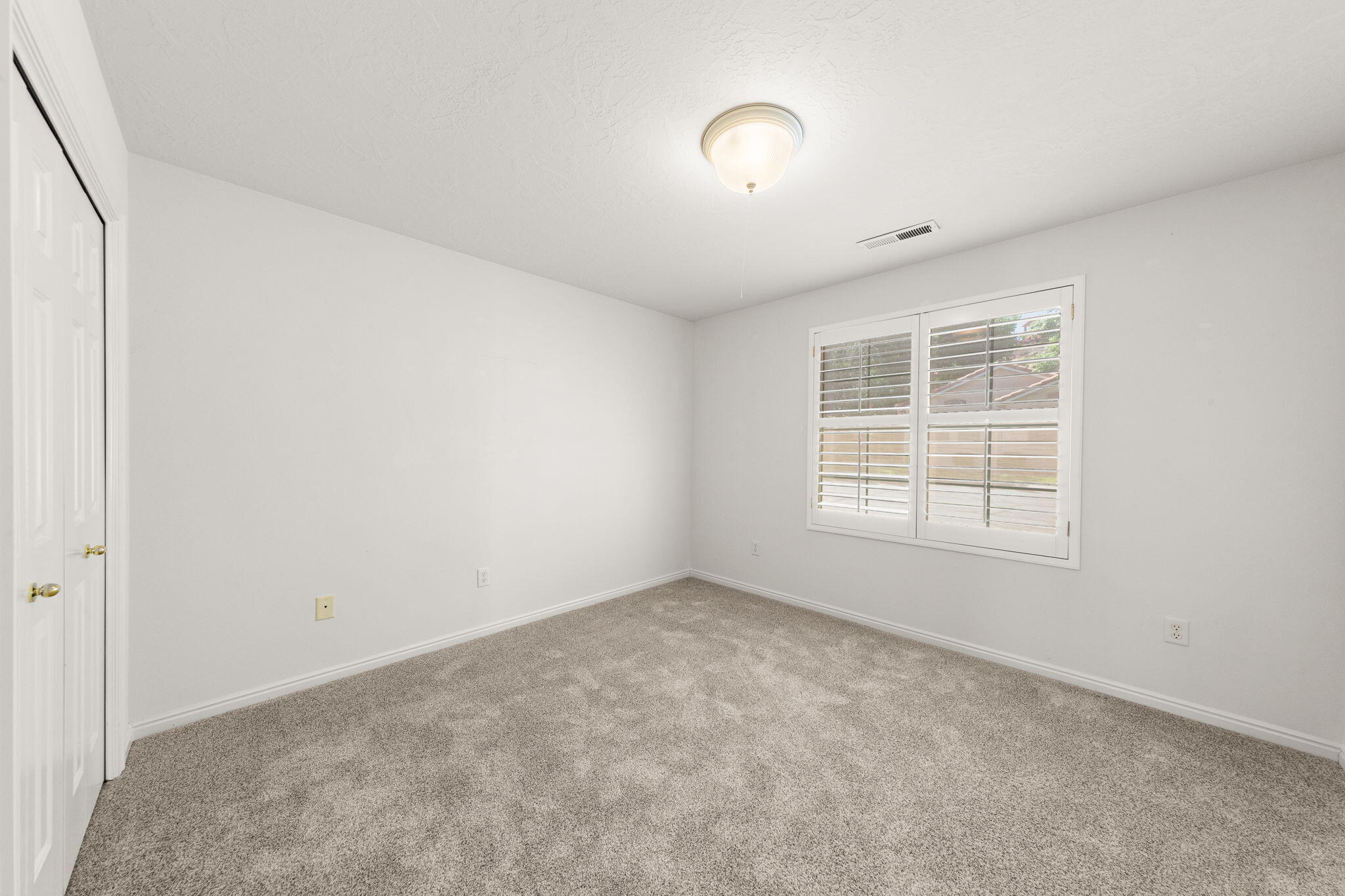 RIDGEPOINTE - Residential