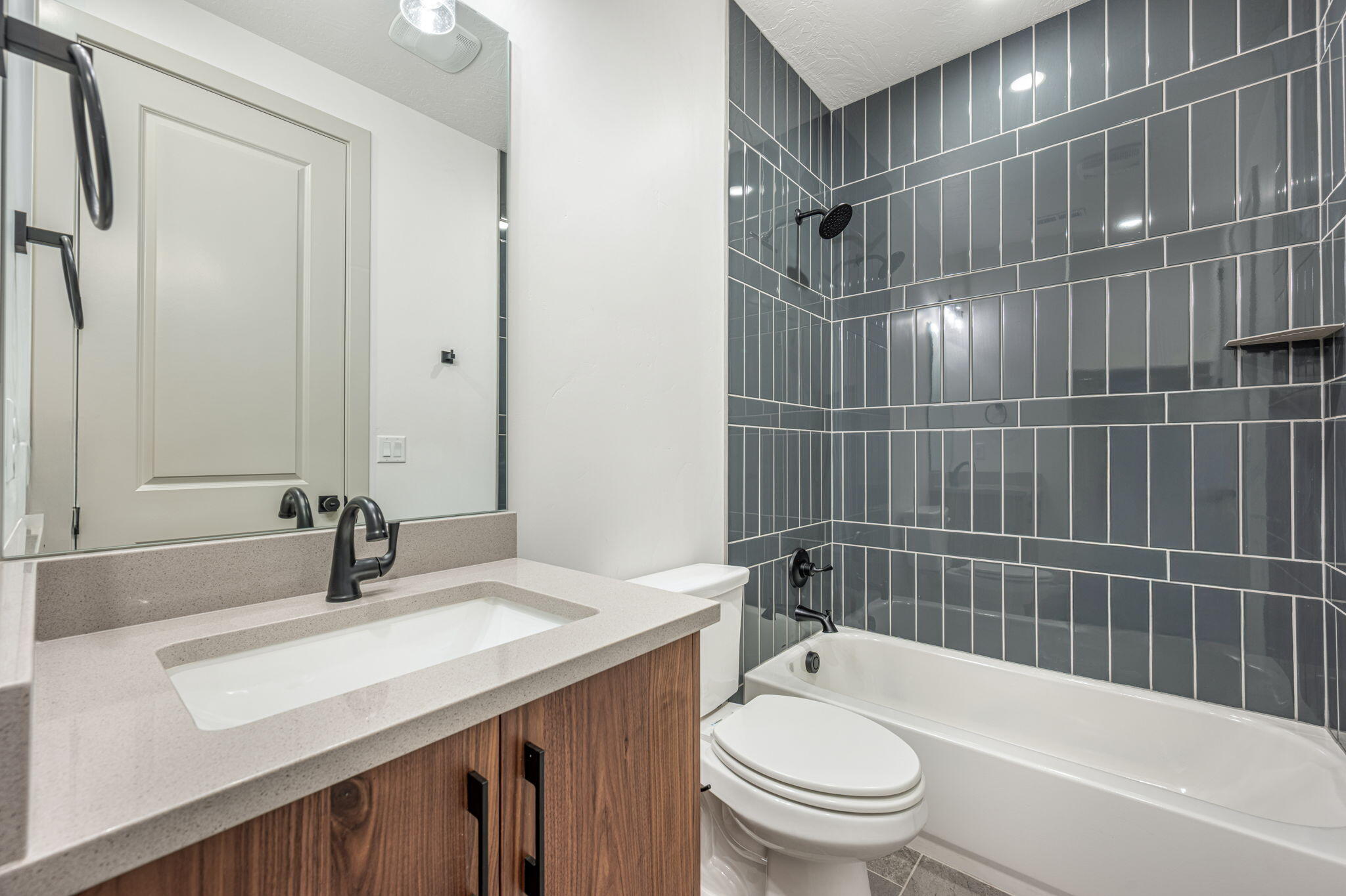 DESERT COLOR ATKINVILLE TOWNHOMES - Residential
