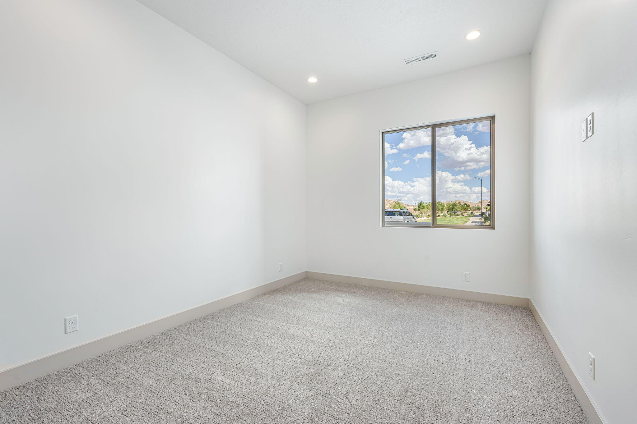 DESERT COLOR ATKINVILLE TOWNHOMES - Residential