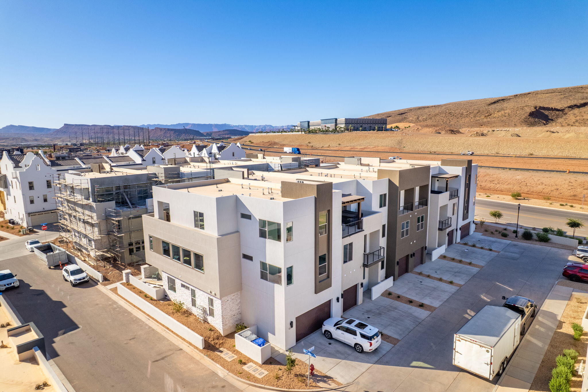 DESERT COLOR ATKINVILLE TOWNHOMES - Residential