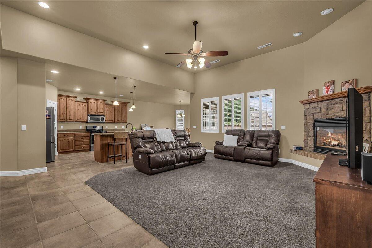 EL DORADO VALLEY - Residential