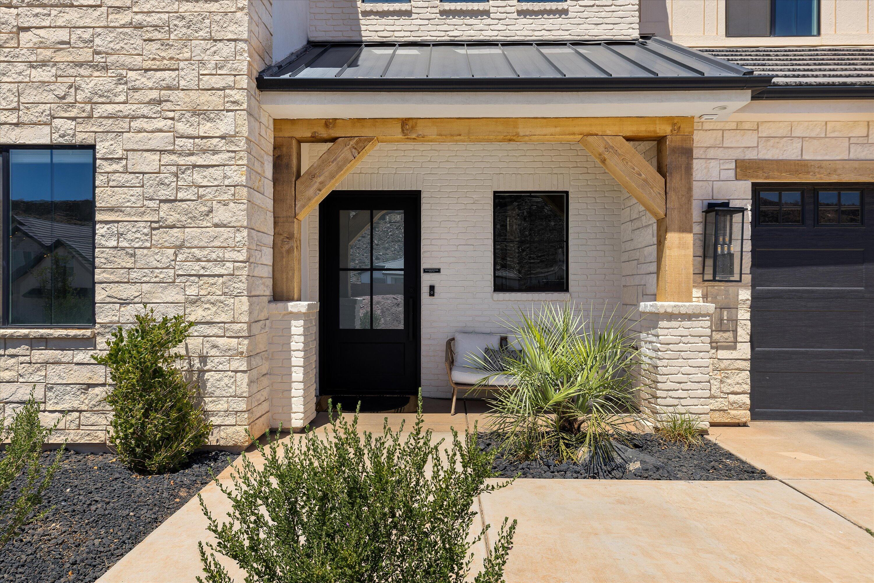 TEAKWOOD - Residential
