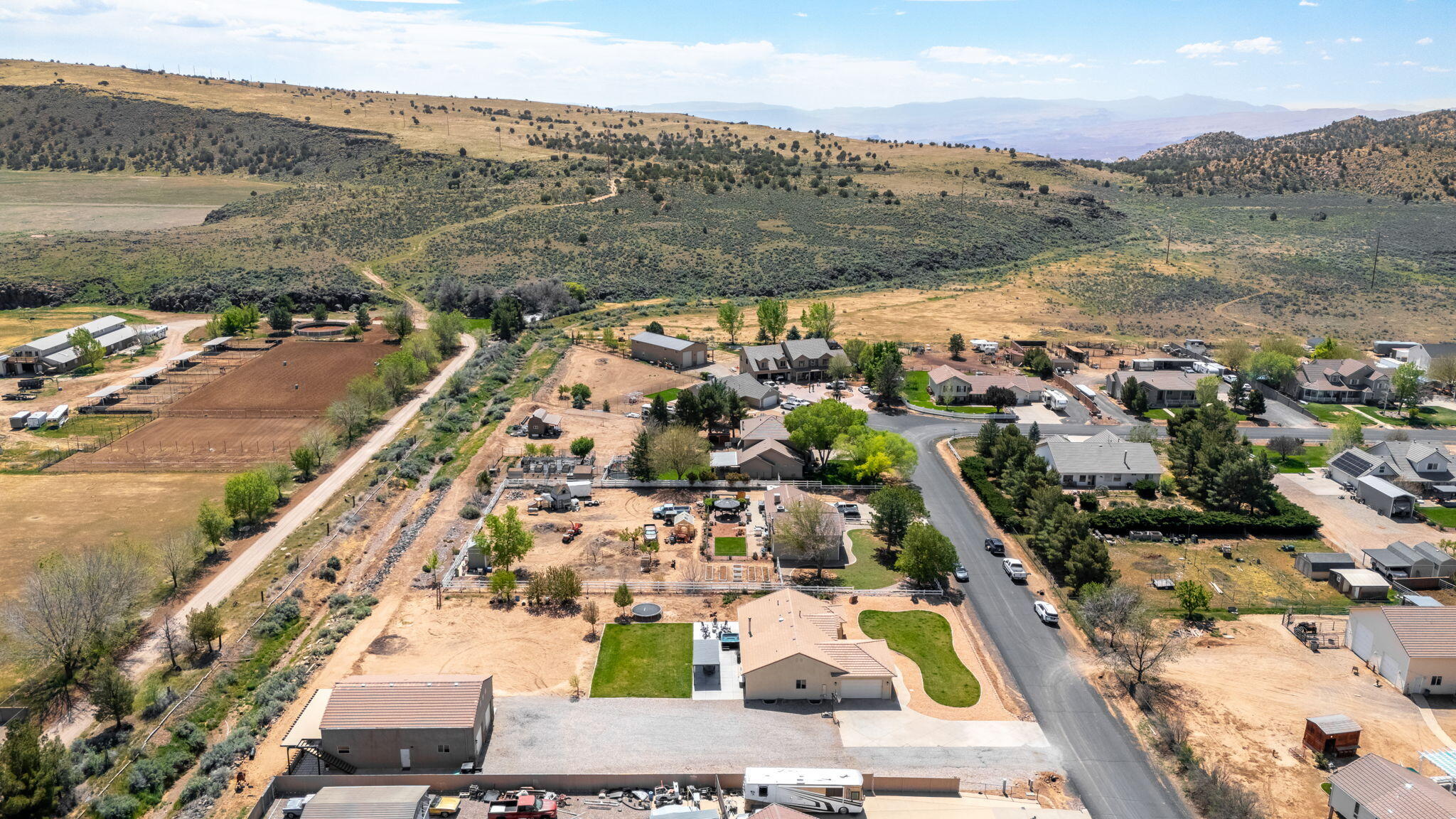 PARADISE ESTATES - Residential
