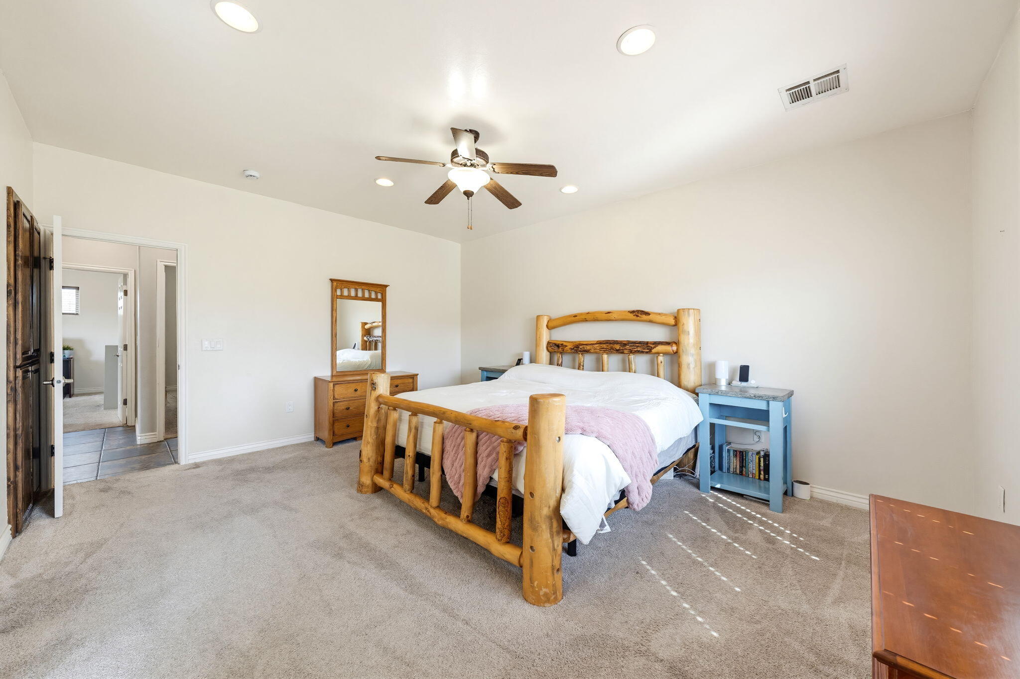PARADISE ESTATES - Residential