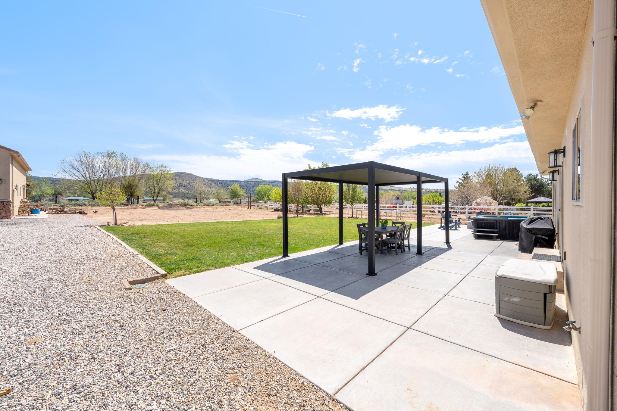 PARADISE ESTATES - Residential